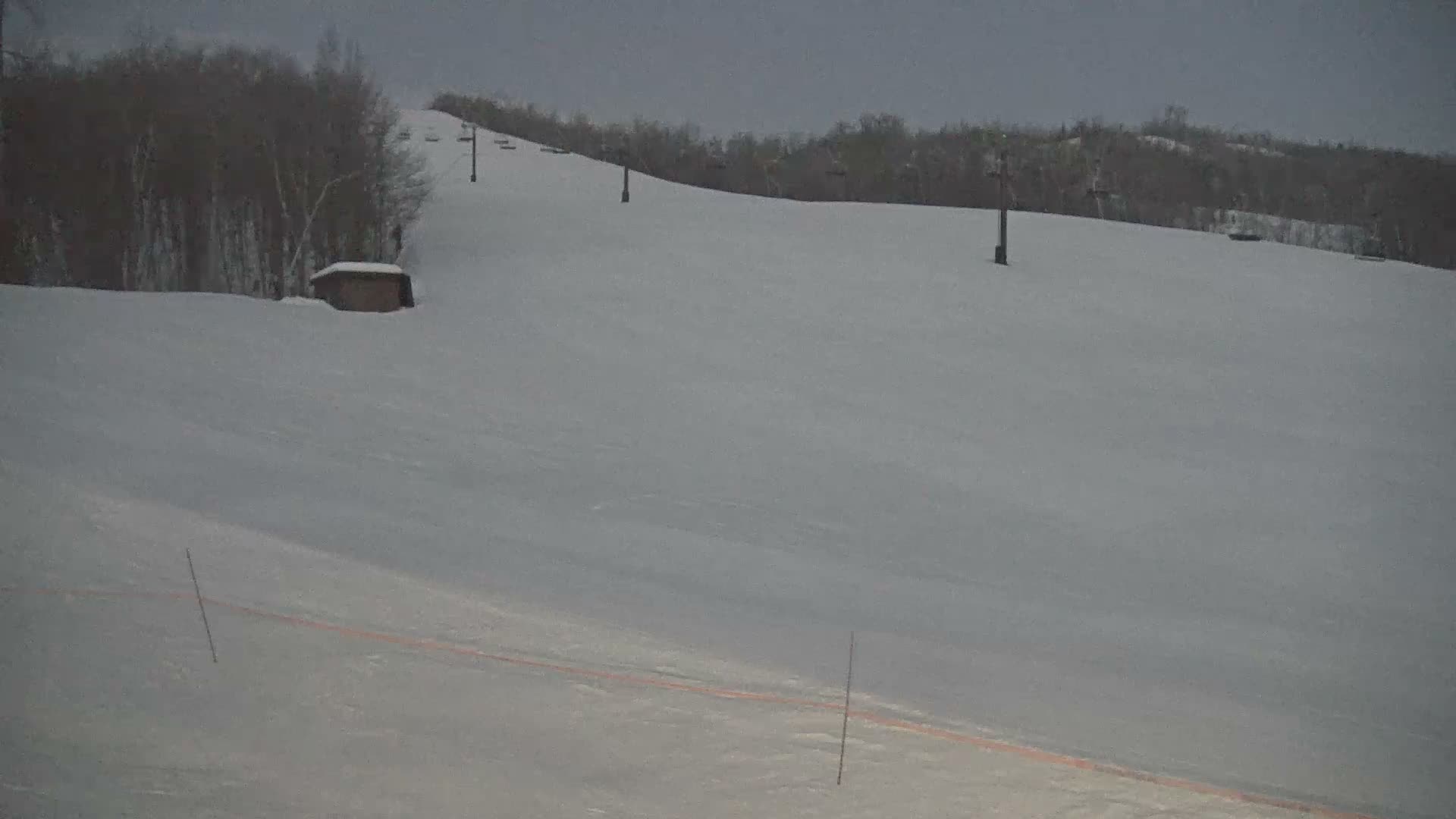 Blue Mountain South Base Ski Slopes & Cable Car Live Cam - Collingwood, Blue Mountains, Simcoe, Ontario, Canada