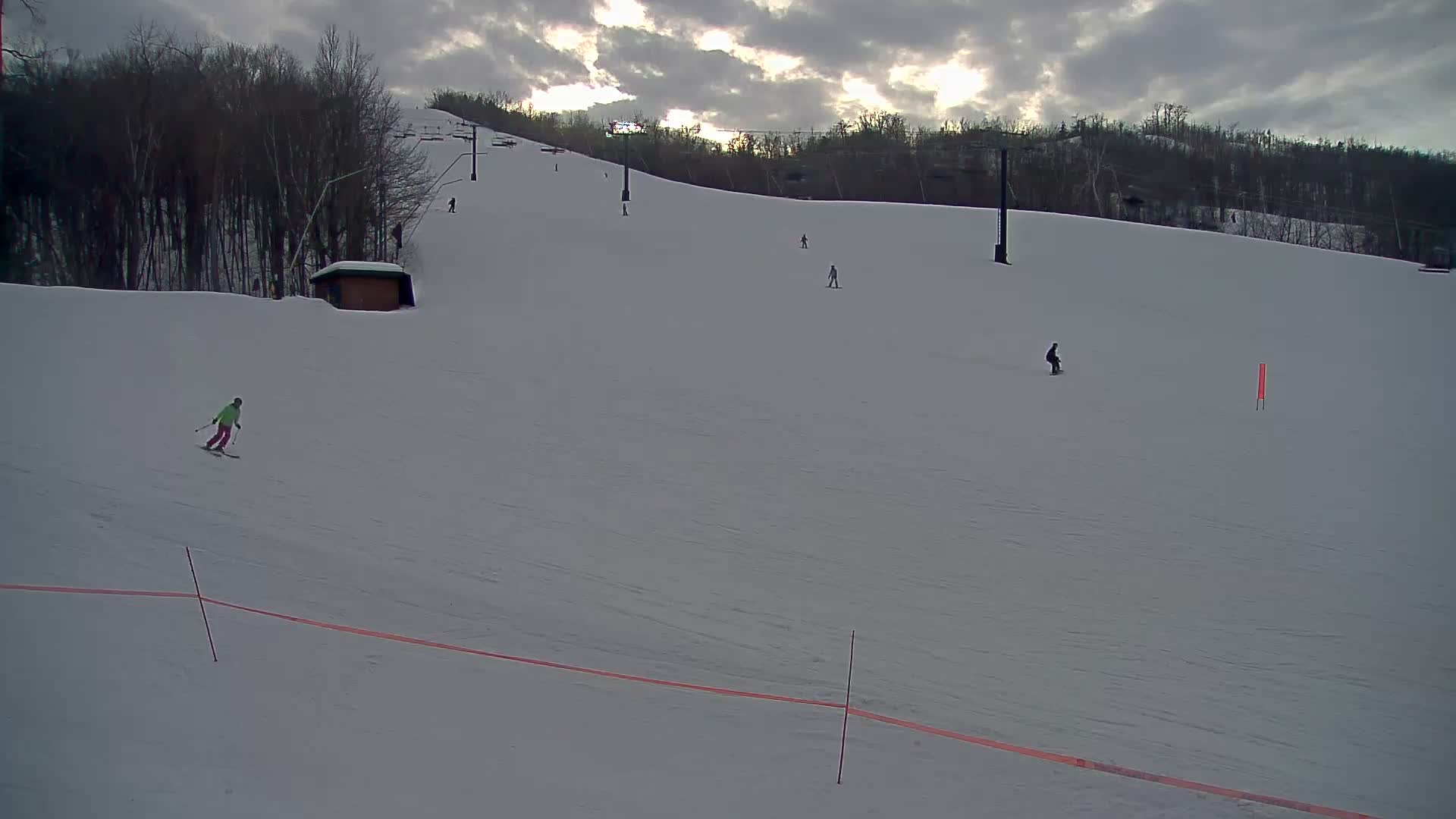 Blue Mountain South Base Ski Slopes & Cable Car Live Cam - Collingwood, Blue Mountains, Simcoe, Ontario, Canada