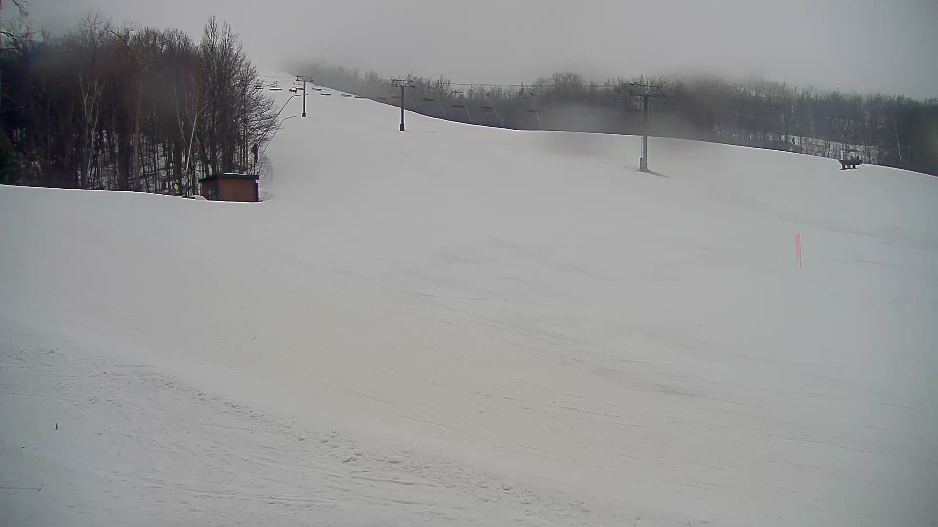 Blue Mountain South Base Ski Slopes & Cable Car Live Cam - Collingwood, Blue Mountains, Simcoe, Ontario, Canada
