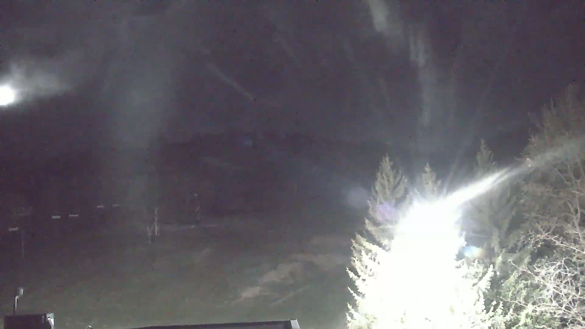 Blue Mountain Valley Base Ski Slopes Live Cam - Collingwood, Blue Mountains, Simcoe, Ontario, Canada