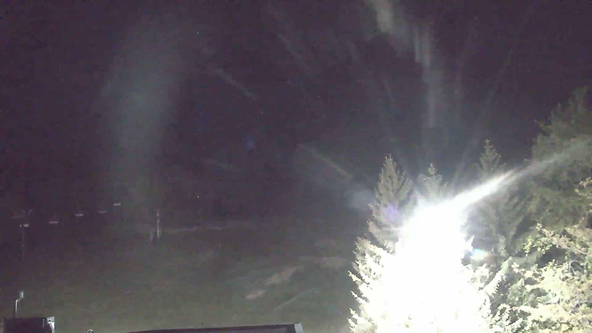 Blue Mountain Valley Base Ski Slopes Live Cam - Collingwood, Blue Mountains, Simcoe, Ontario, Canada