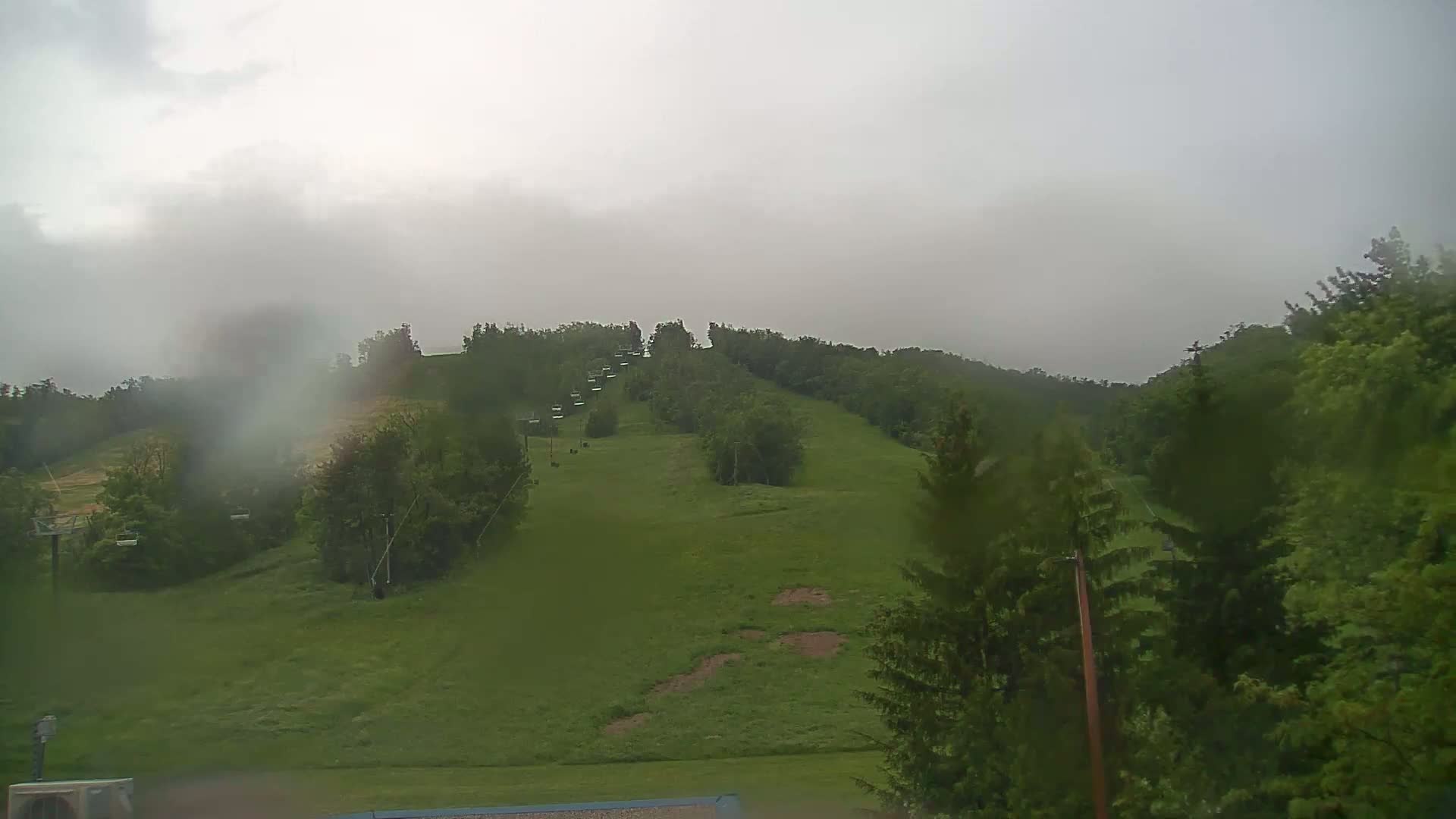 Blue Mountain Valley Base Ski Slopes Live Cam - Collingwood, Blue Mountains, Simcoe, Ontario, Canada