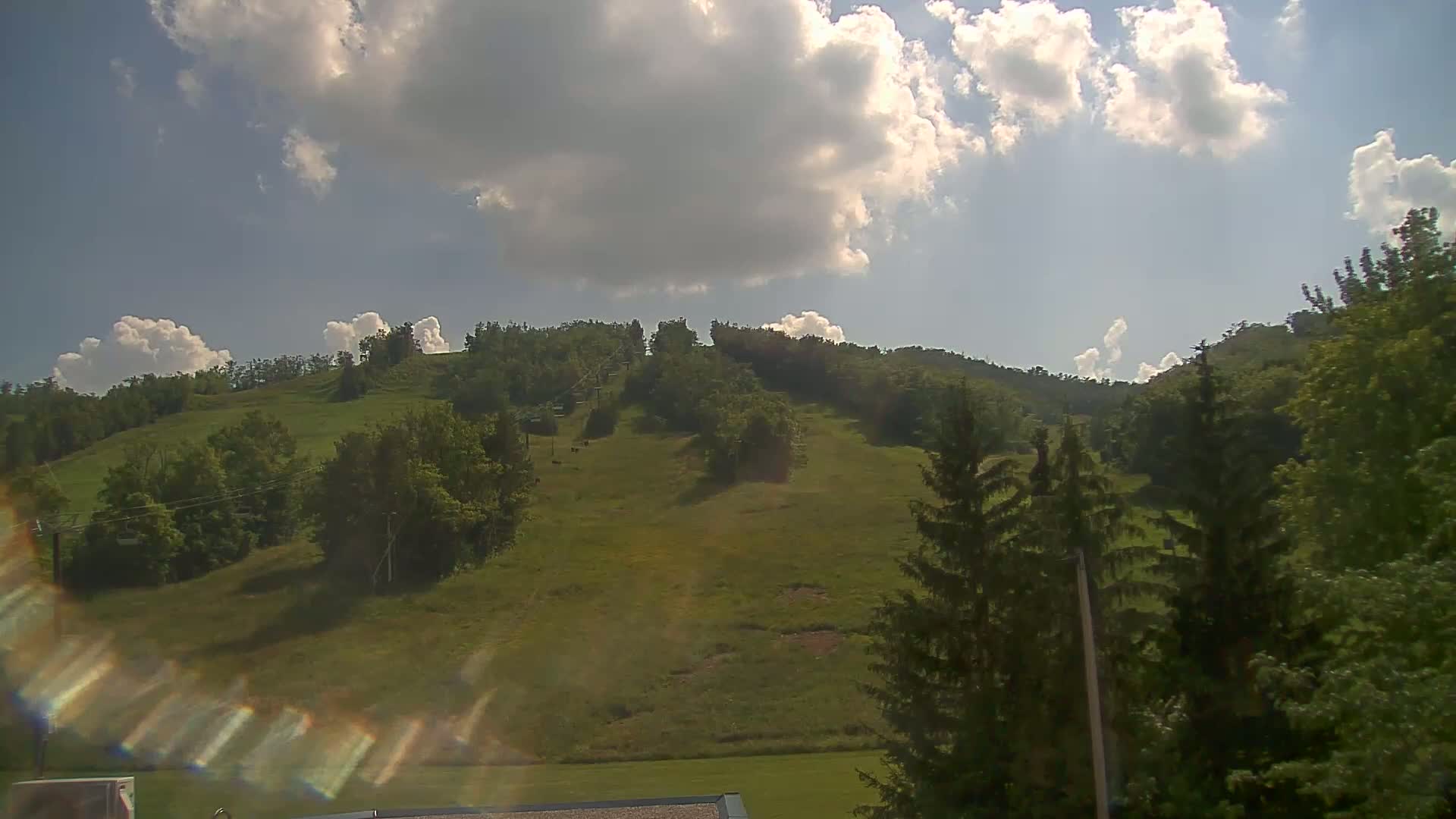 Blue Mountain Valley Base Ski Slopes Live Cam - Collingwood, Blue Mountains, Simcoe, Ontario, Canada
