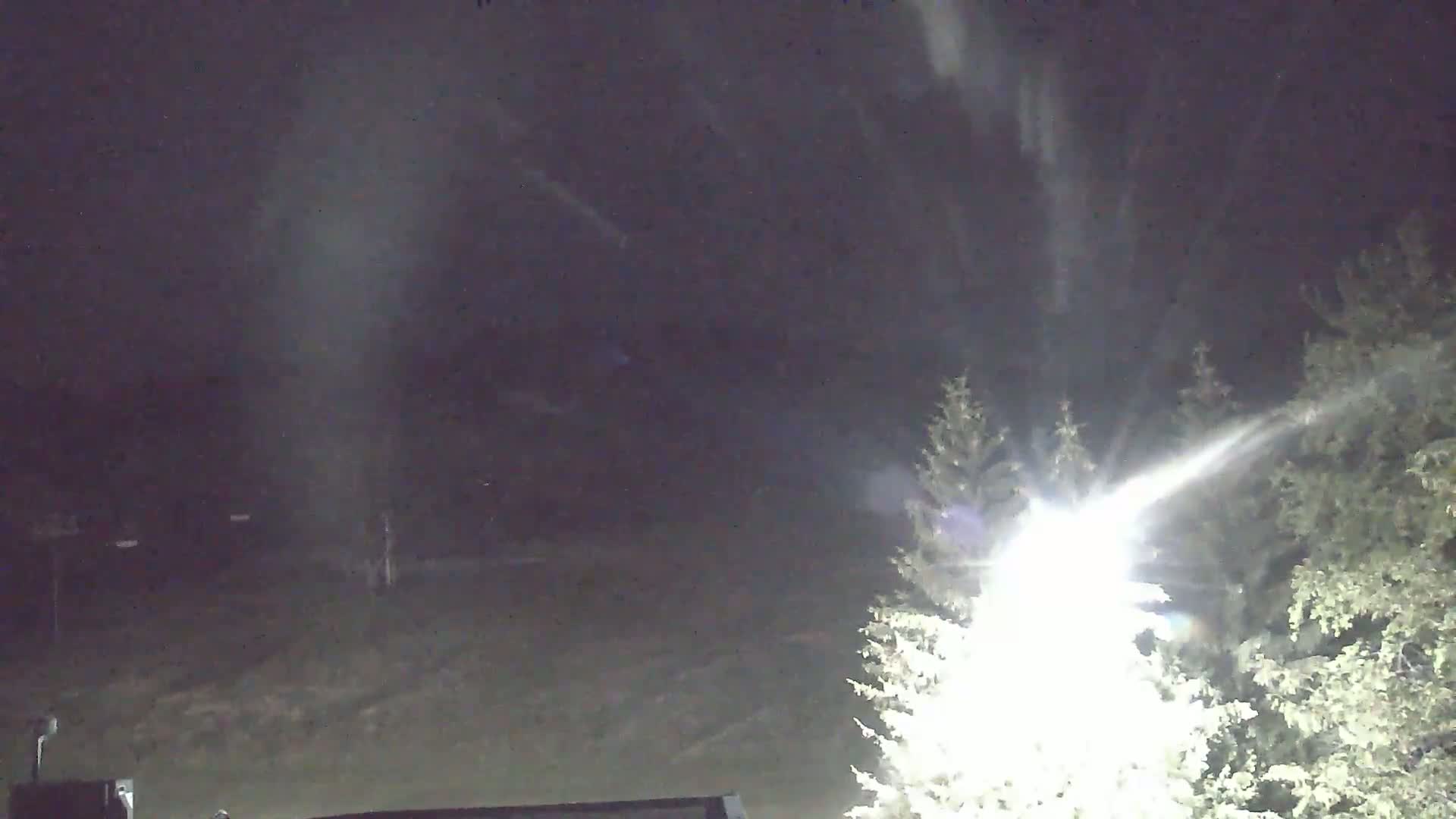 Blue Mountain Valley Base Ski Slopes Live Cam - Collingwood, Blue Mountains, Simcoe, Ontario, Canada