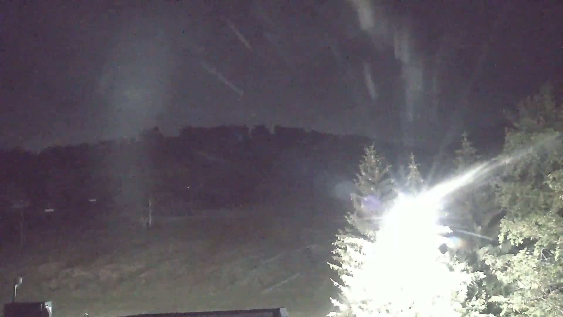 Blue Mountain Valley Base Ski Slopes Live Cam - Collingwood, Blue Mountains, Simcoe, Ontario, Canada