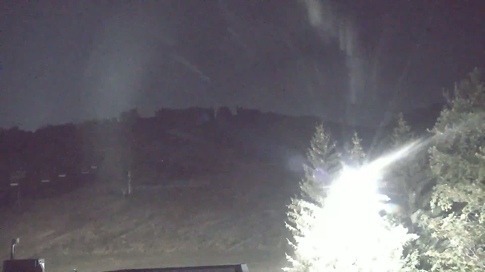 Blue Mountain Valley Base Ski Slopes Live Cam - Collingwood, Blue Mountains, Simcoe, Ontario, Canada