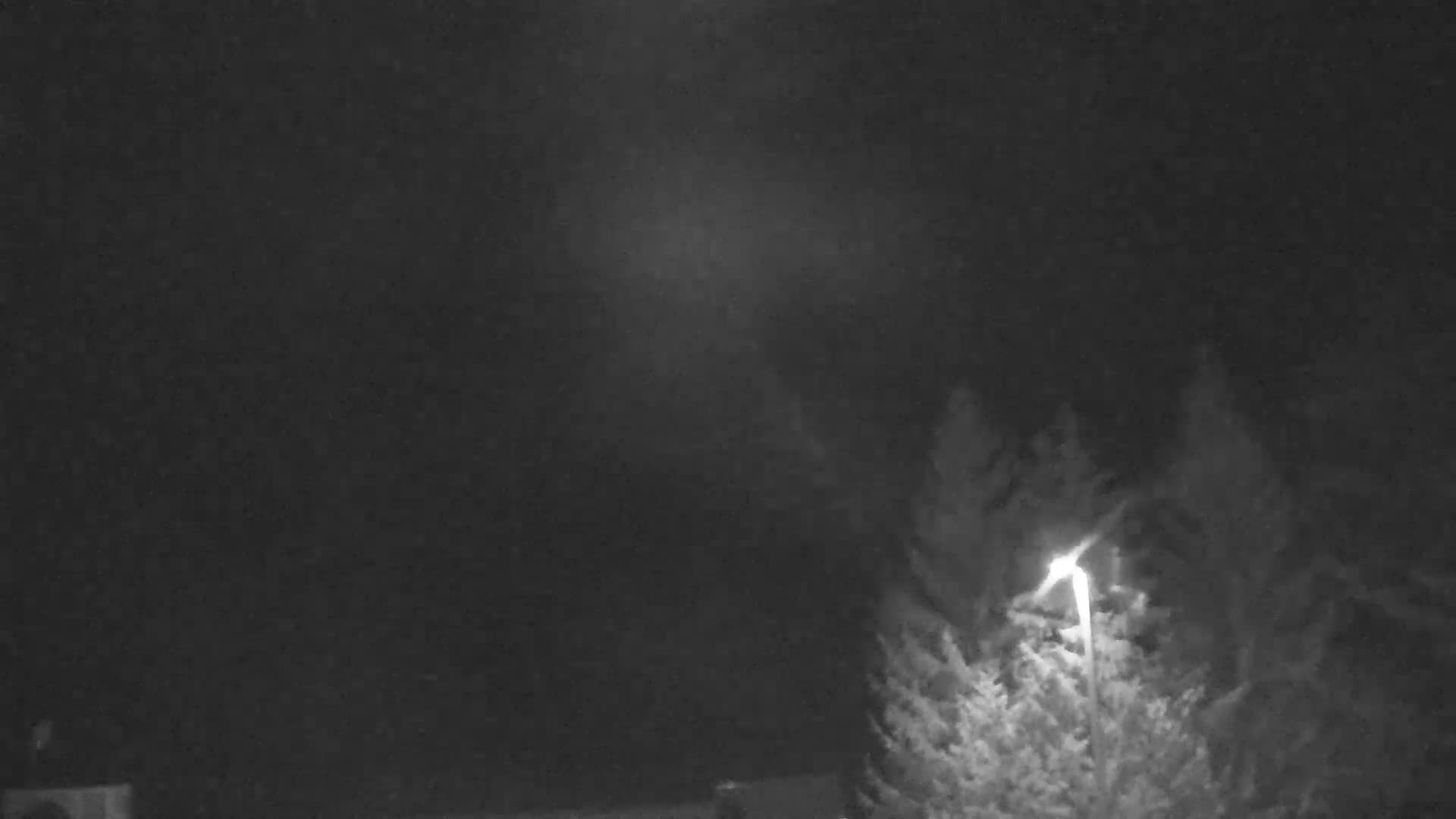 Blue Mountain Valley Base Ski Slopes Live Cam - Collingwood, Blue Mountains, Simcoe, Ontario, Canada