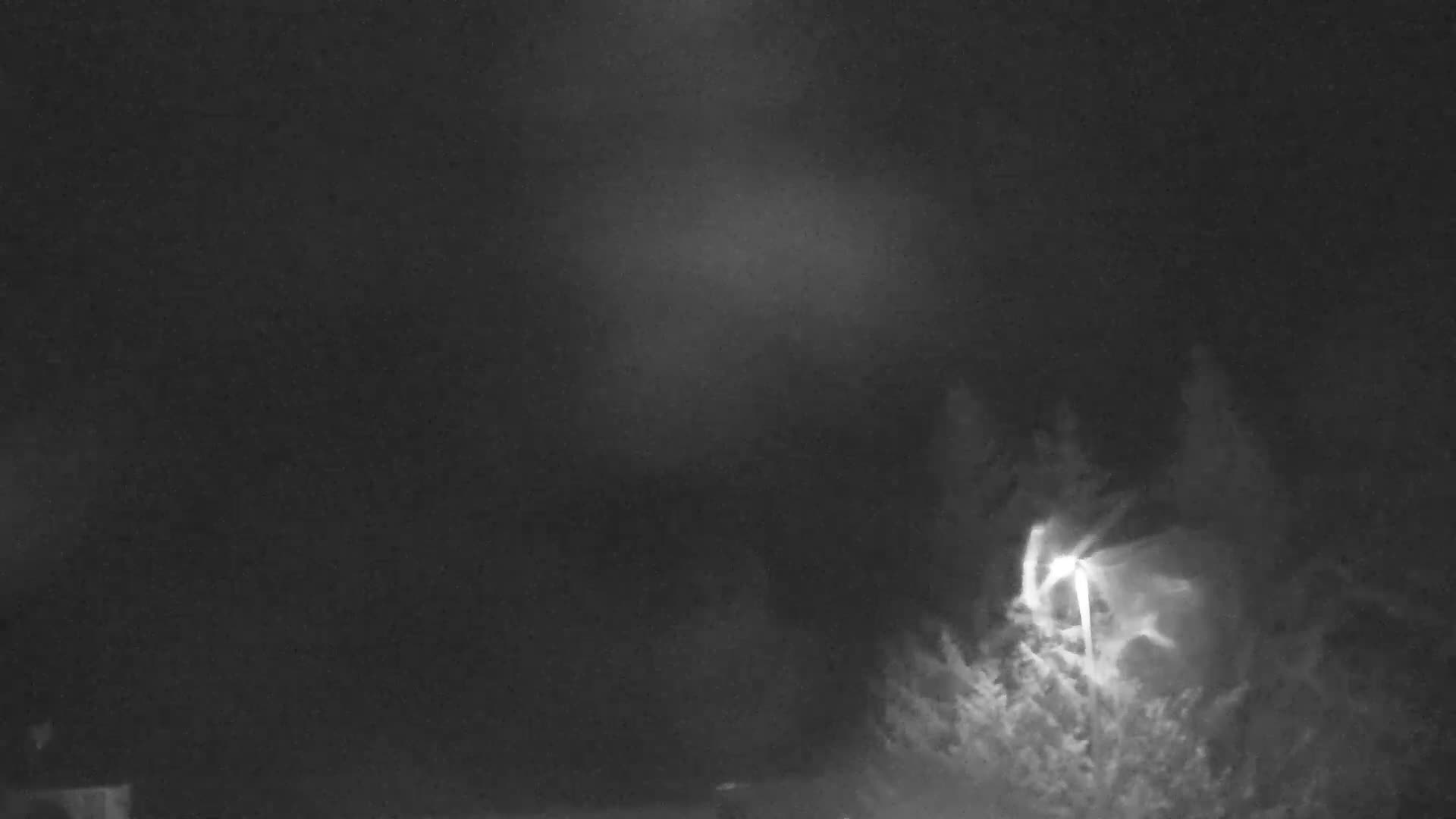 Blue Mountain Valley Base Ski Slopes Live Cam - Collingwood, Blue Mountains, Simcoe, Ontario, Canada