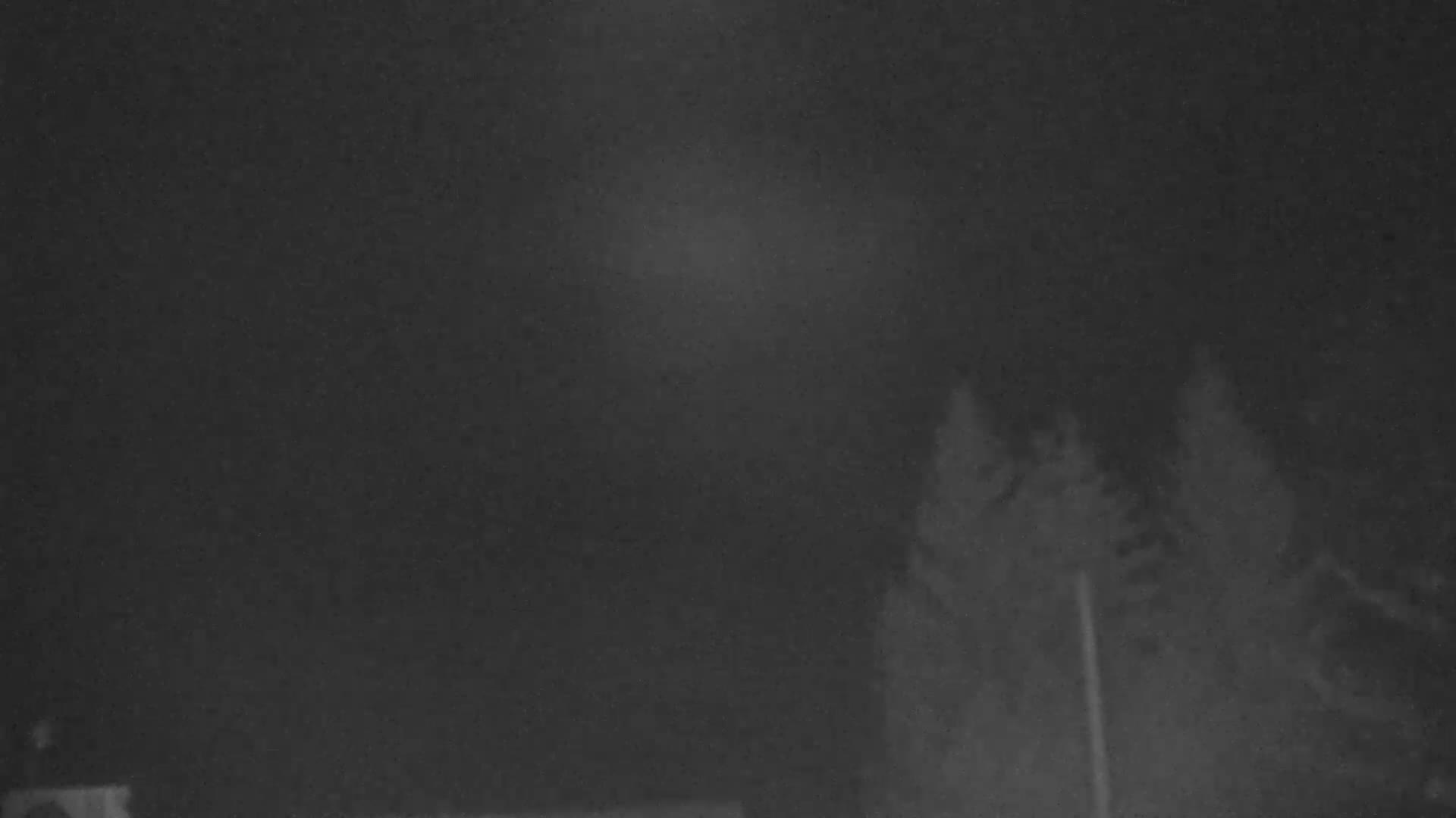 Blue Mountain Valley Base Ski Slopes Live Cam - Collingwood, Blue Mountains, Simcoe, Ontario, Canada