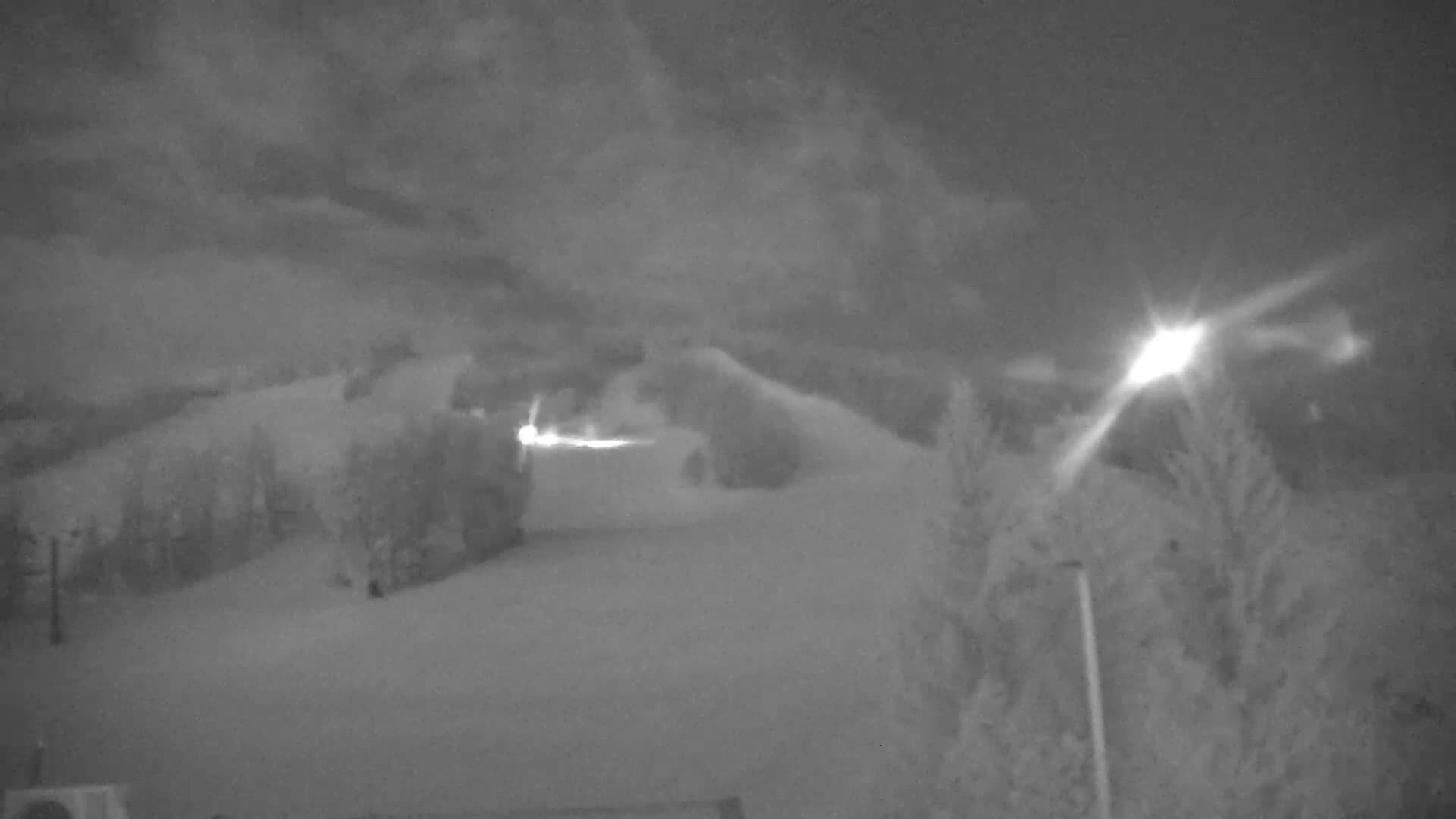 Blue Mountain Valley Base Ski Slopes Live Cam - Collingwood, Blue Mountains, Simcoe, Ontario, Canada