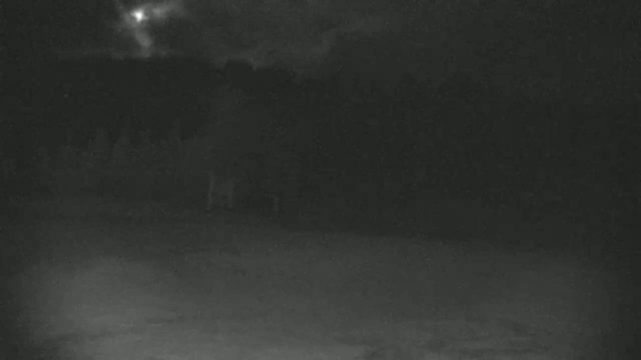 Blue Mountain North Base Ski Slopes Live Cam - Collingwood, Blue Mountains, Simcoe, Ontario, Canada