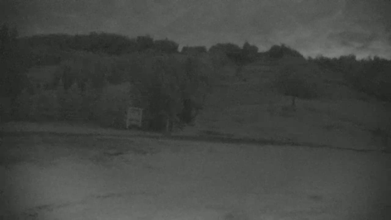 Blue Mountain North Base Ski Slopes Live Cam - Collingwood, Blue Mountains, Simcoe, Ontario, Canada