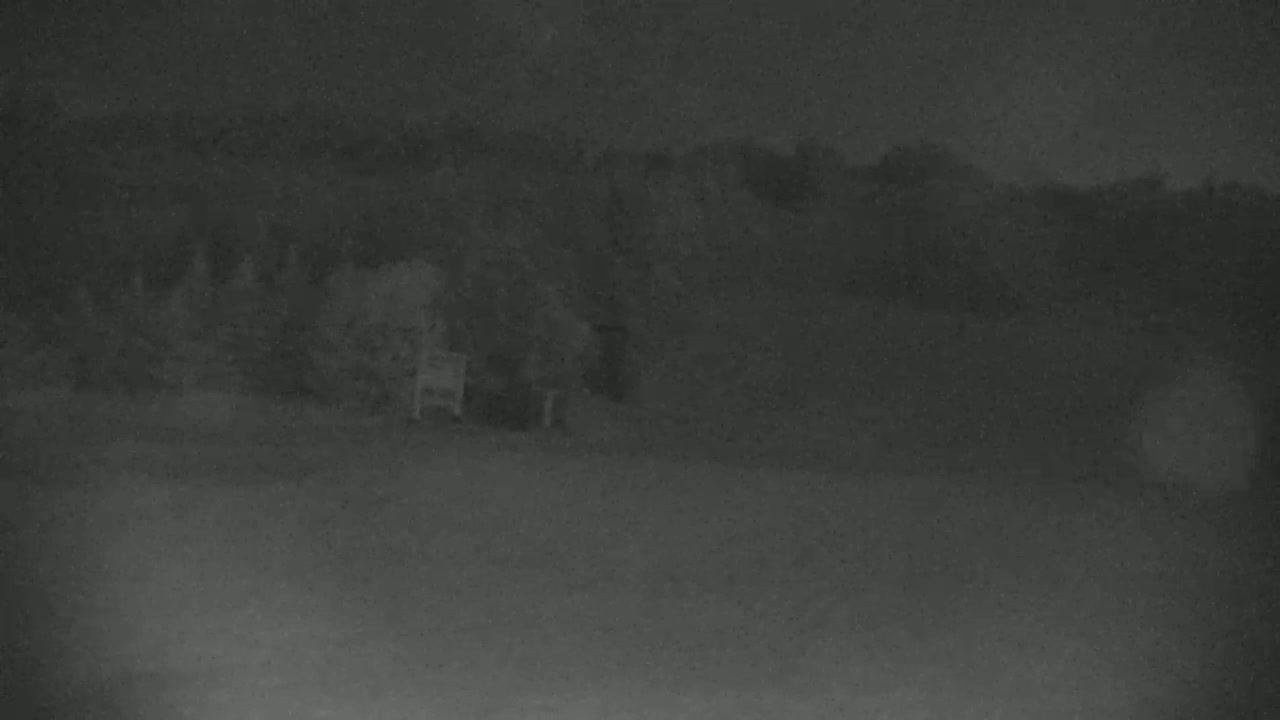 Blue Mountain North Base Ski Slopes Live Cam - Collingwood, Blue Mountains, Simcoe, Ontario, Canada
