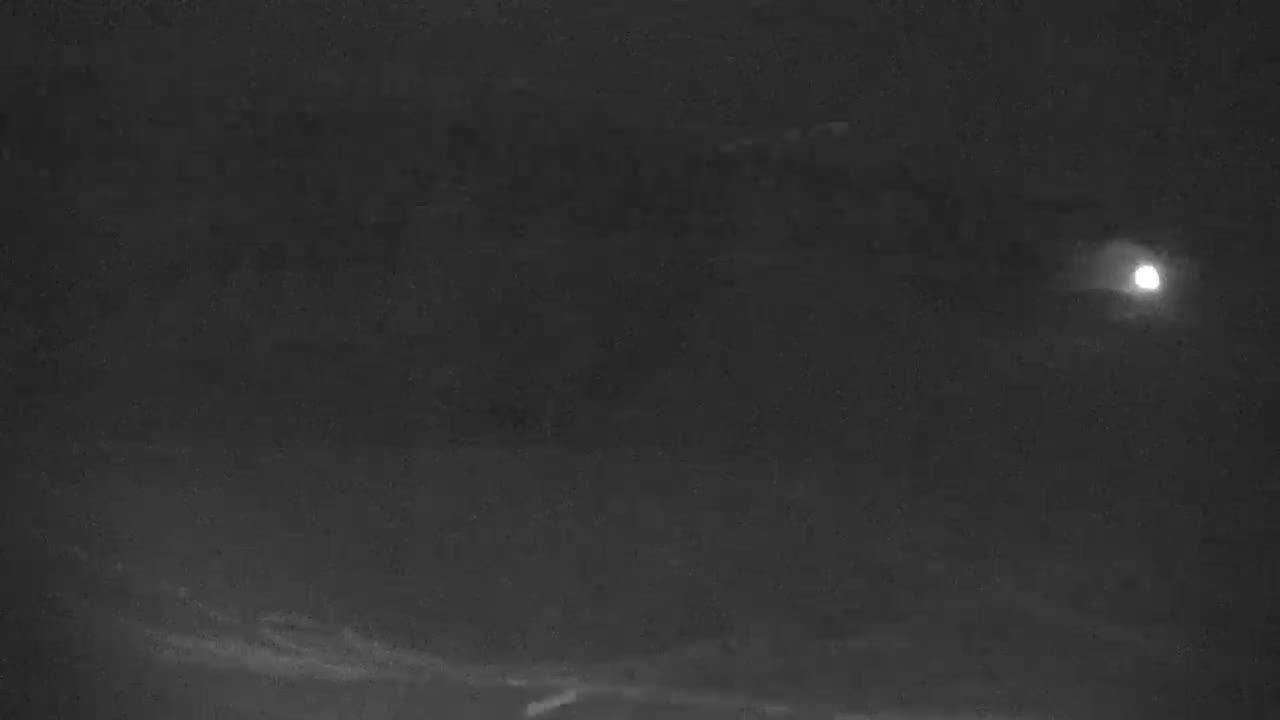 Blue Mountain North Base Ski Slopes Live Cam - Collingwood, Blue Mountains, Simcoe, Ontario, Canada