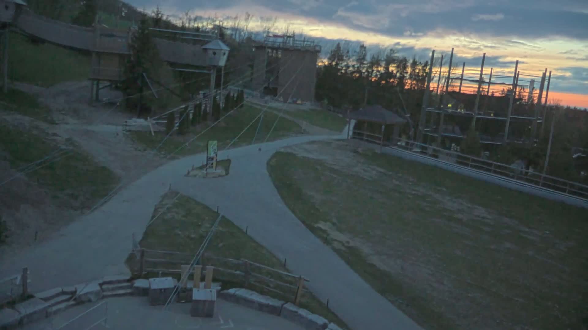Blue Mountain Village Hotel Area & Collingwood City Skyline Live Cam - Collingwood, Blue Mountains, Simcoe, Ontario, Canada