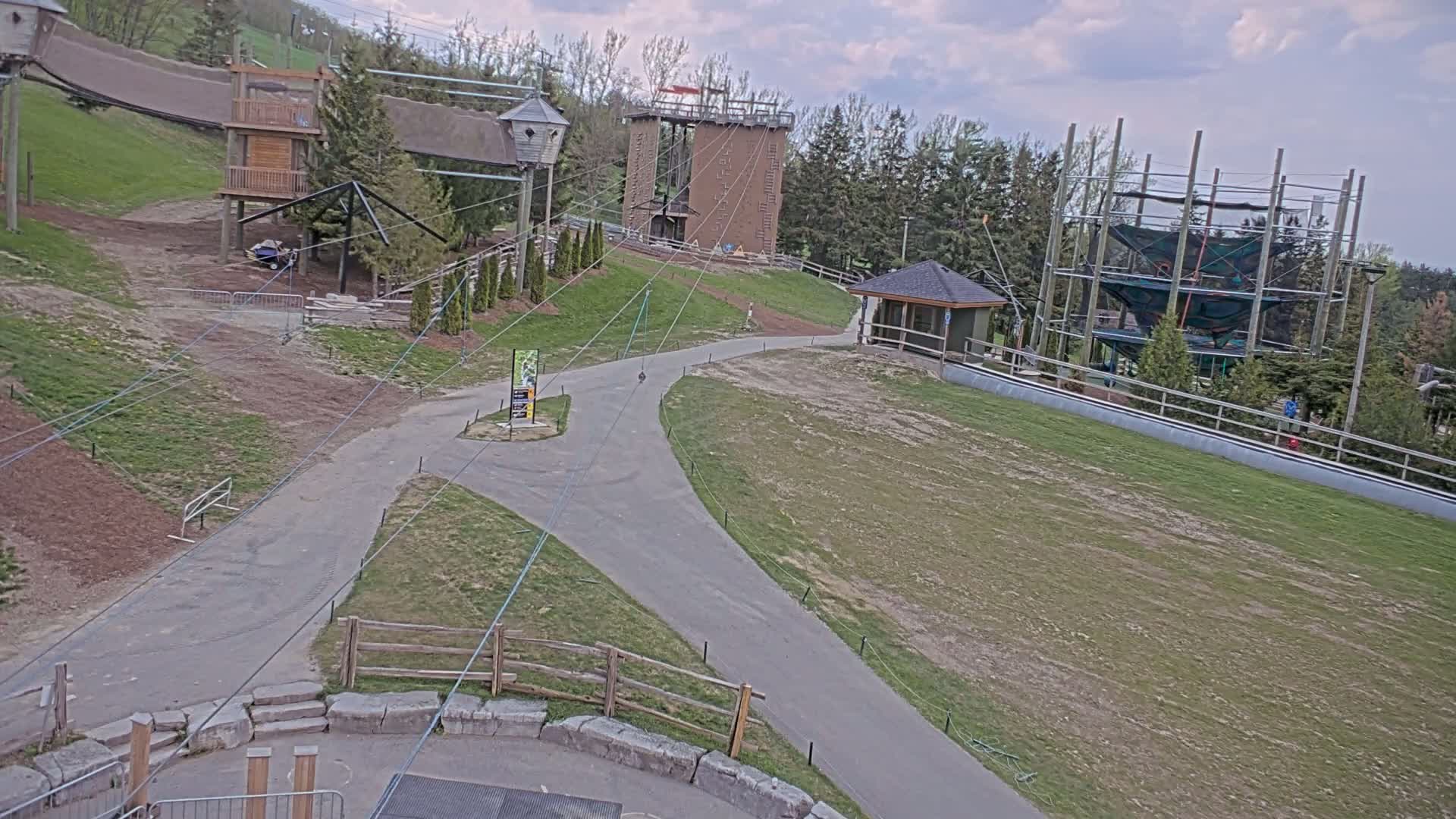 Blue Mountain Village Hotel Area & Collingwood City Skyline Live Cam - Collingwood, Blue Mountains, Simcoe, Ontario, Canada
