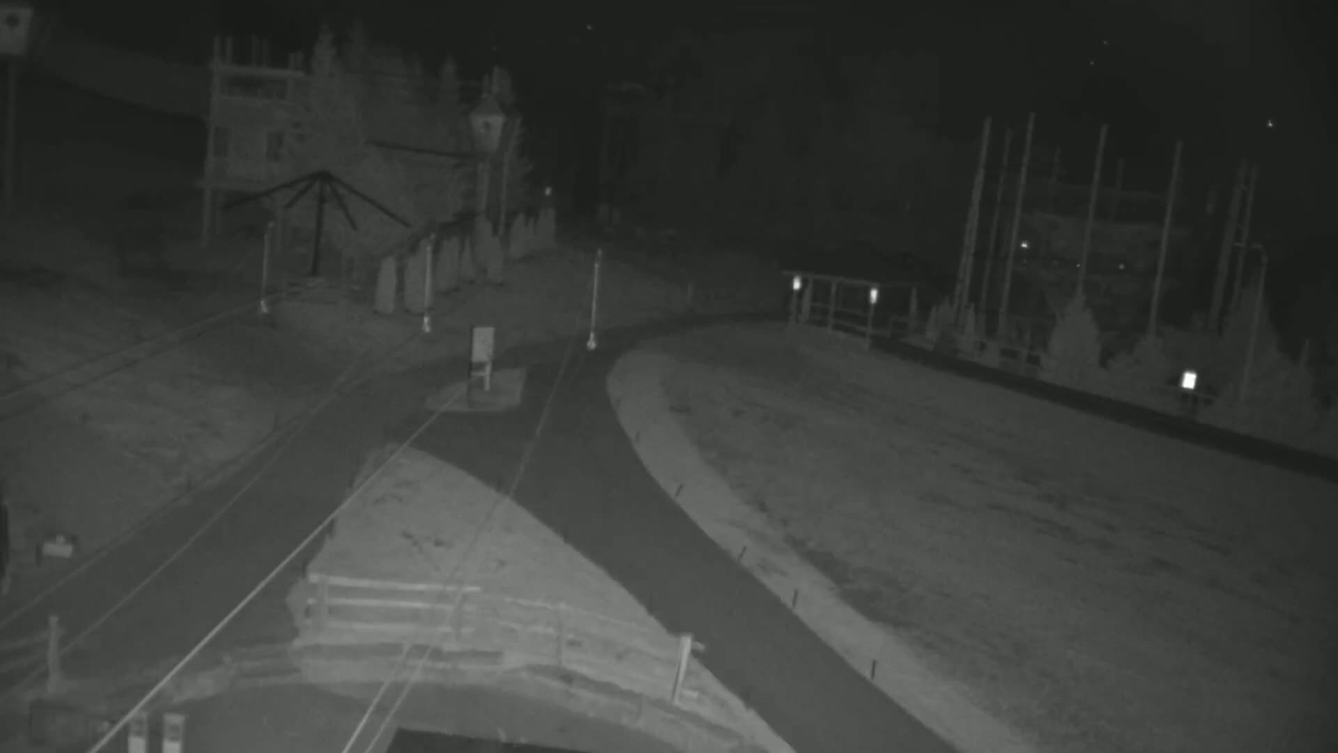Blue Mountain Village Hotel Area & Collingwood City Skyline Live Cam - Collingwood, Blue Mountains, Simcoe, Ontario, Canada