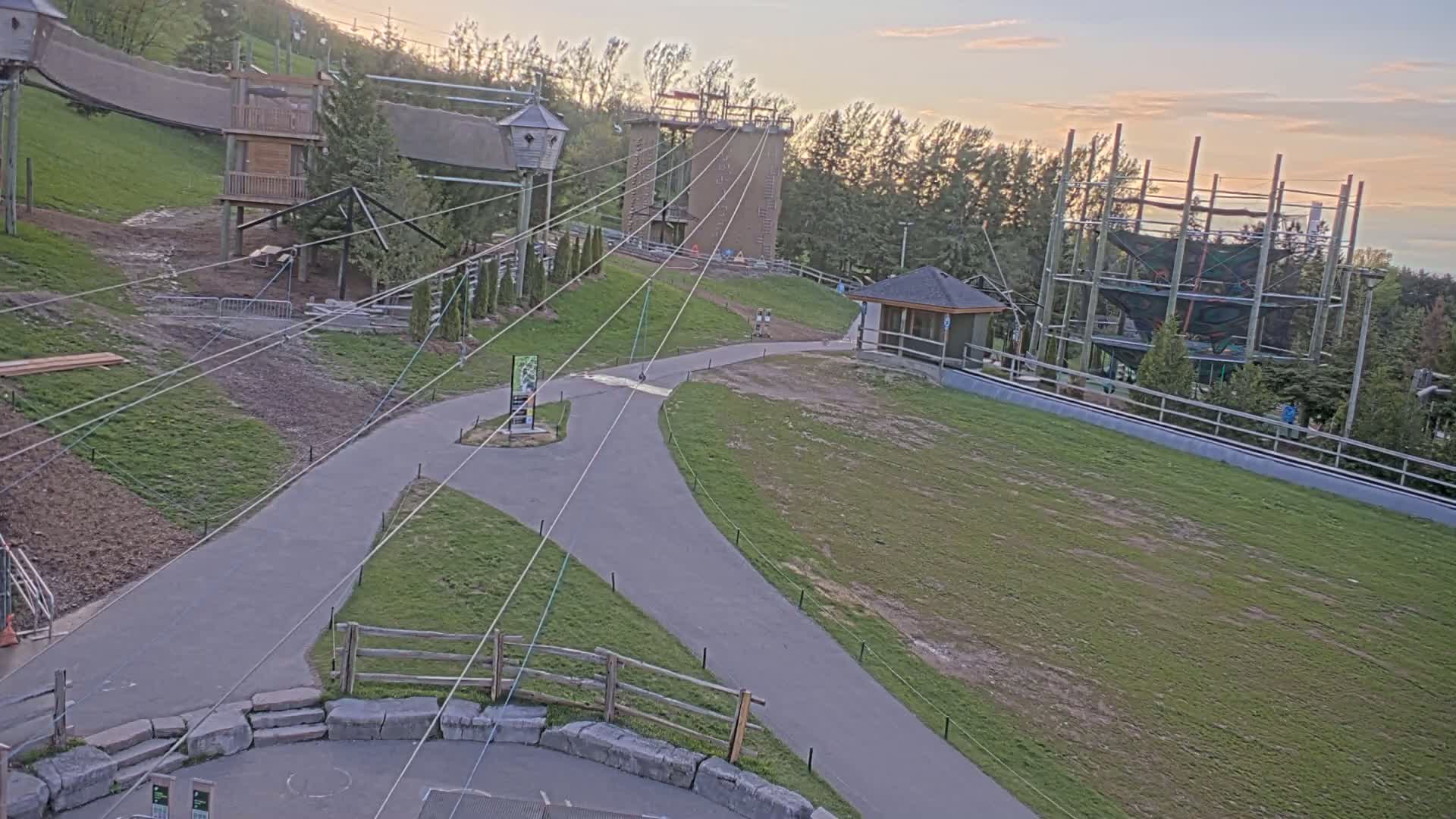 Blue Mountain Village Hotel Area & Collingwood City Skyline Live Cam - Collingwood, Blue Mountains, Simcoe, Ontario, Canada