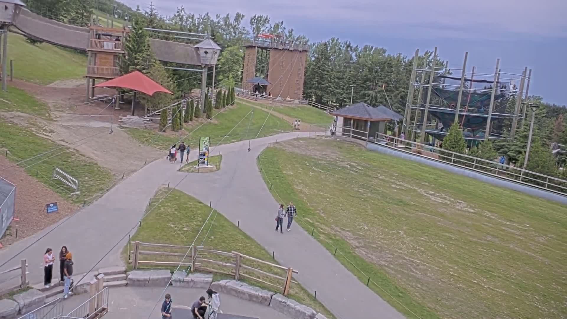 Blue Mountain Village Hotel Area & Collingwood City Skyline Live Cam - Collingwood, Blue Mountains, Simcoe, Ontario, Canada