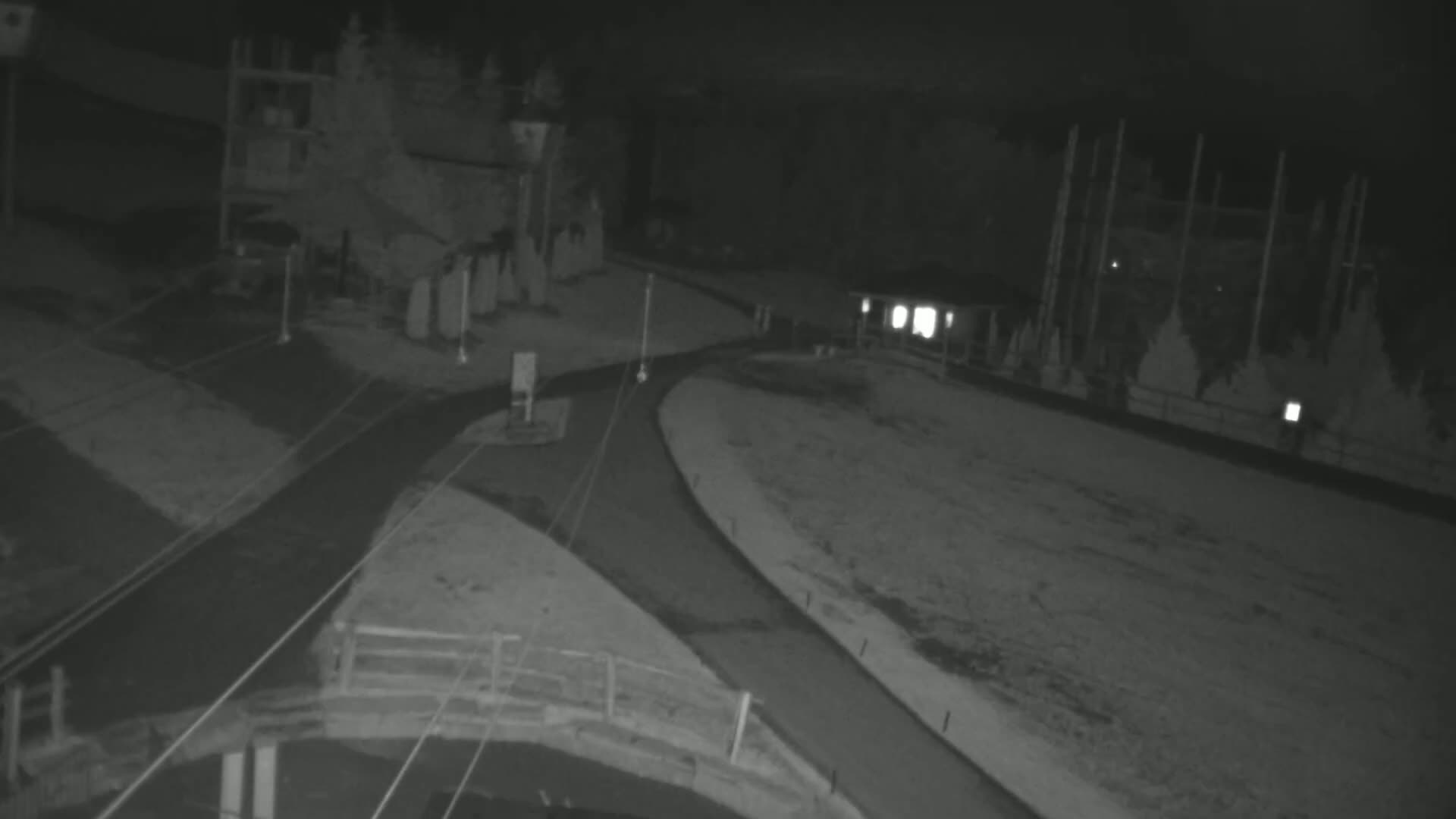 Blue Mountain Village Hotel Area & Collingwood City Skyline Live Cam - Collingwood, Blue Mountains, Simcoe, Ontario, Canada