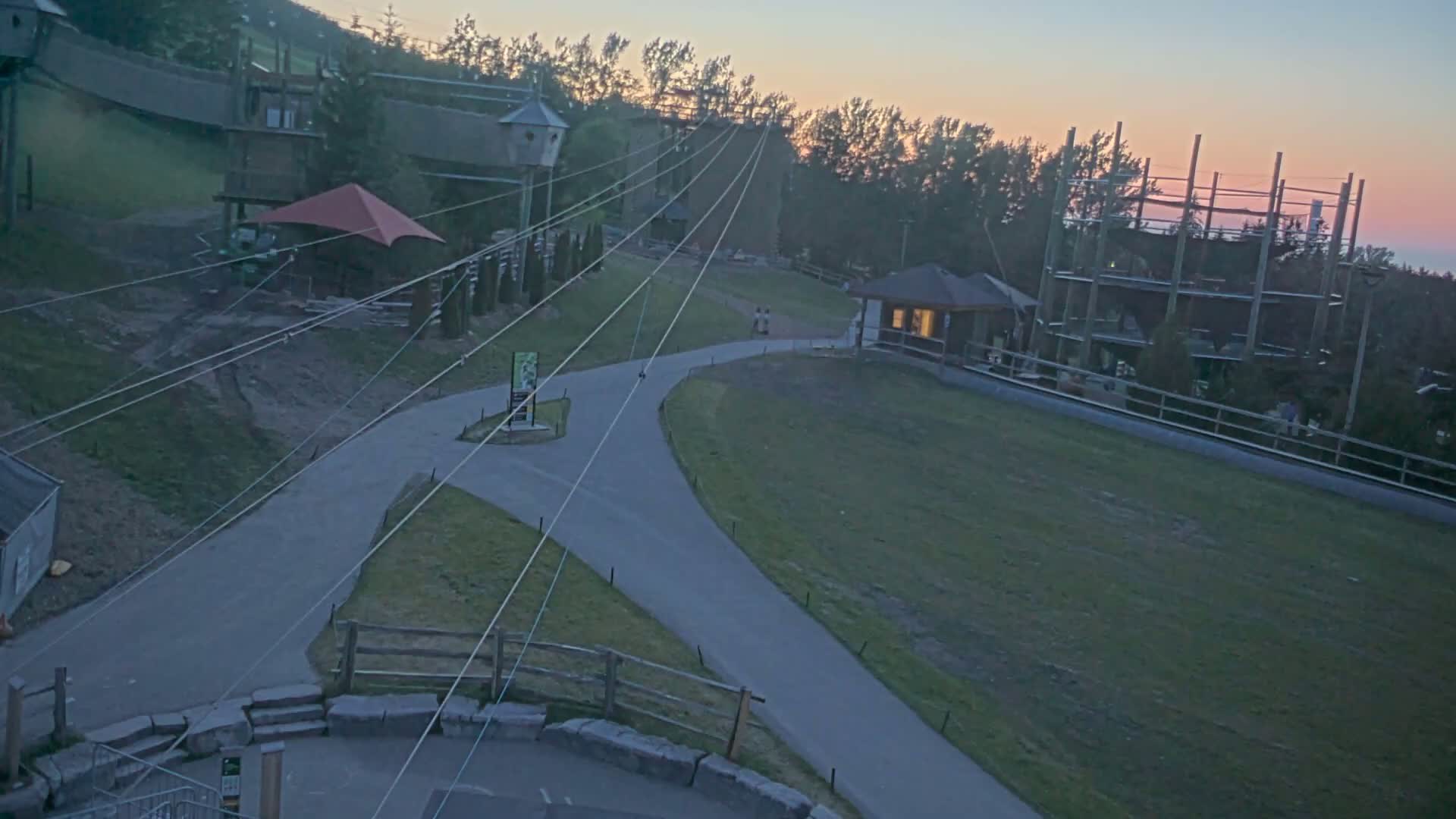 Blue Mountain Village Hotel Area & Collingwood City Skyline Live Cam - Collingwood, Blue Mountains, Simcoe, Ontario, Canada