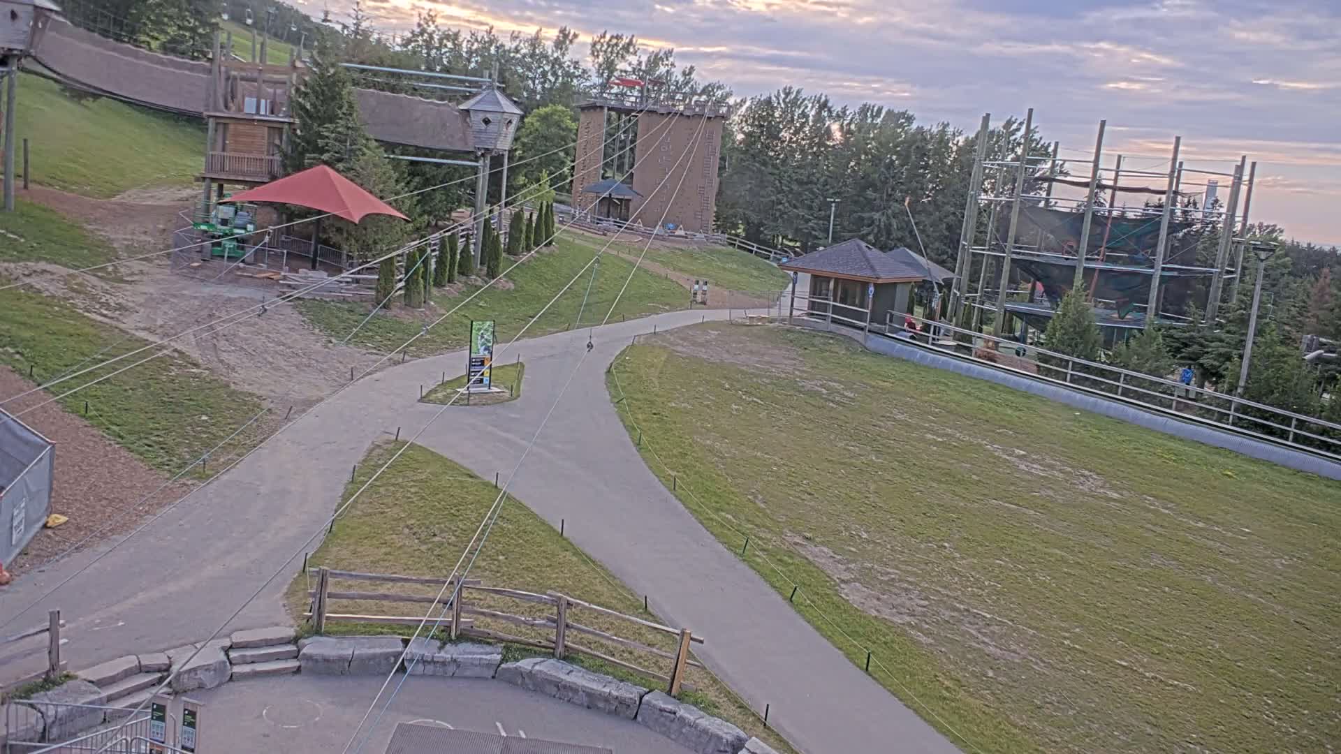 Blue Mountain Village Hotel Area & Collingwood City Skyline Live Cam - Collingwood, Blue Mountains, Simcoe, Ontario, Canada
