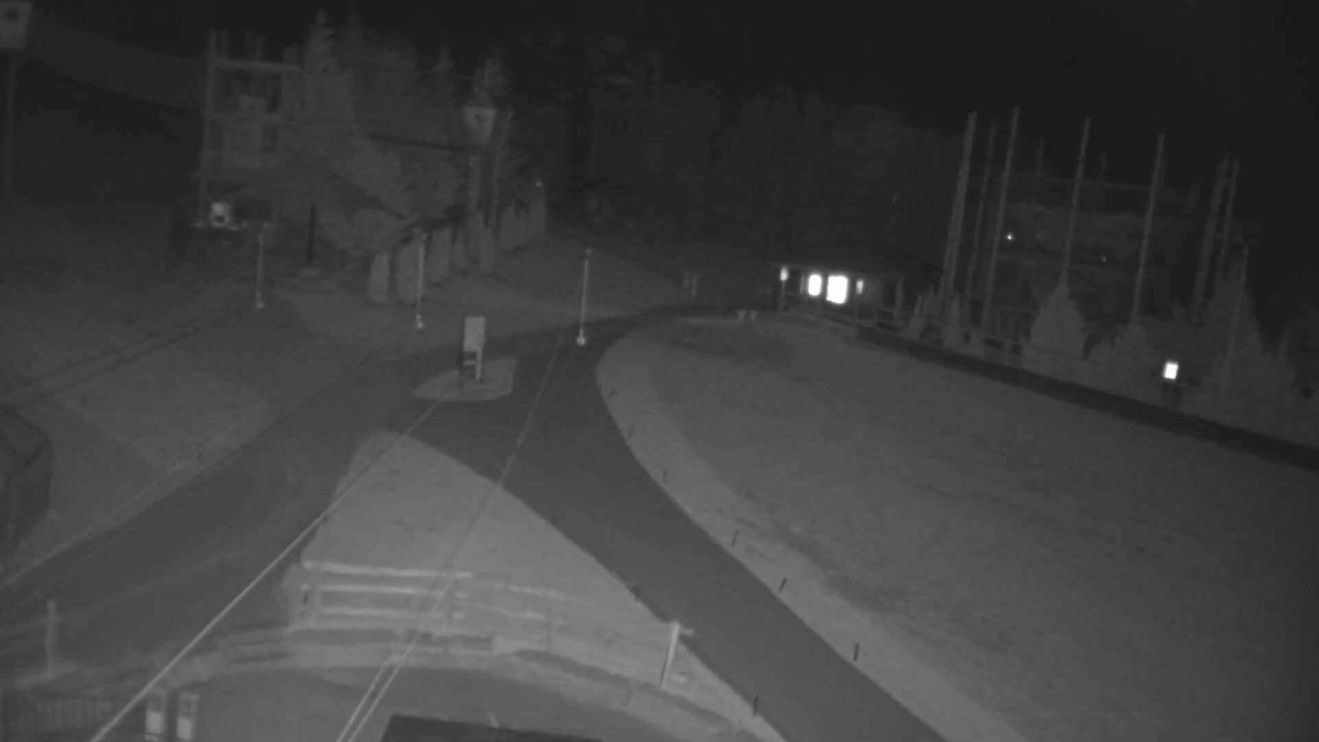 Blue Mountain Village Hotel Area & Collingwood City Skyline Live Cam - Collingwood, Blue Mountains, Simcoe, Ontario, Canada