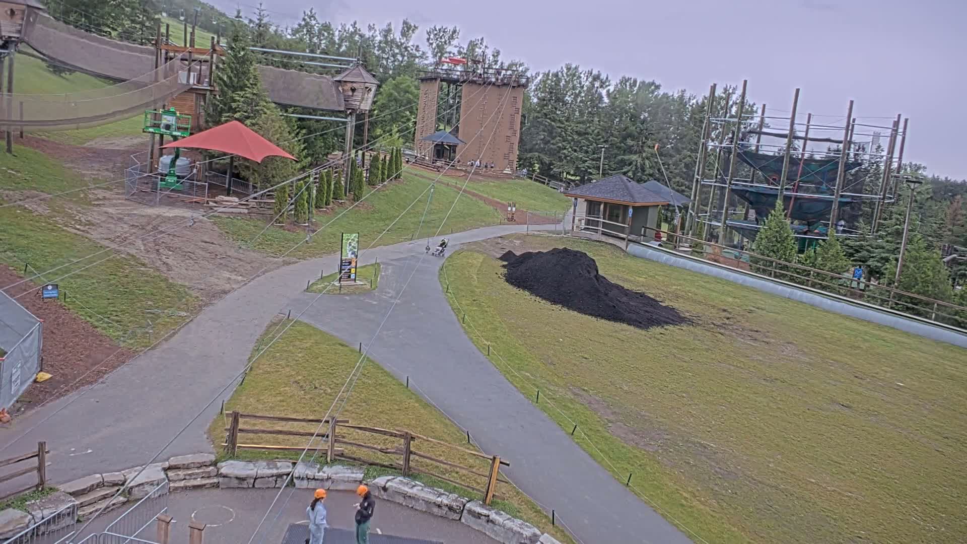 Blue Mountain Village Hotel Area & Collingwood City Skyline Live Cam - Collingwood, Blue Mountains, Simcoe, Ontario, Canada