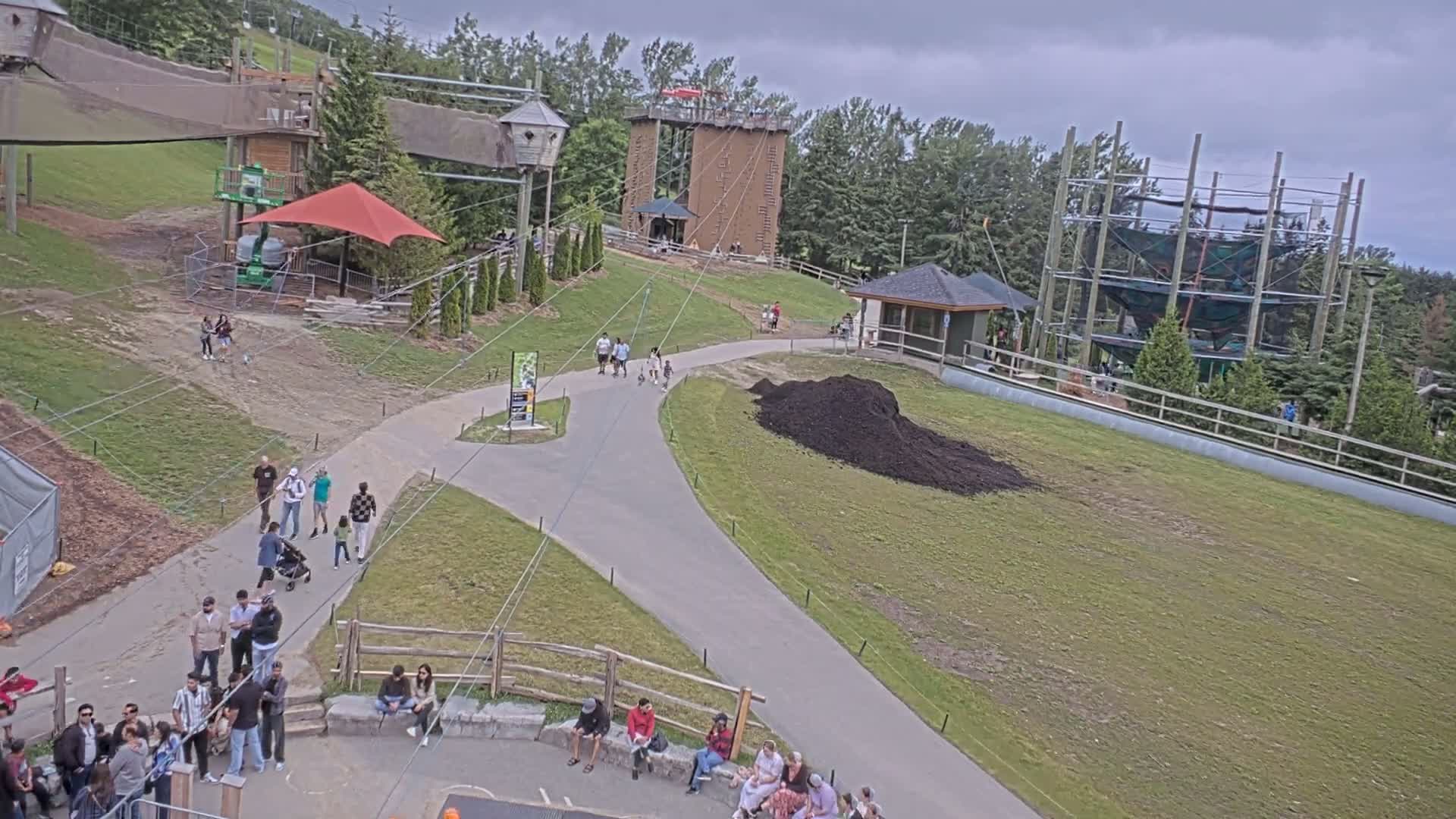 Blue Mountain Village Hotel Area & Collingwood City Skyline Live Cam - Collingwood, Blue Mountains, Simcoe, Ontario, Canada