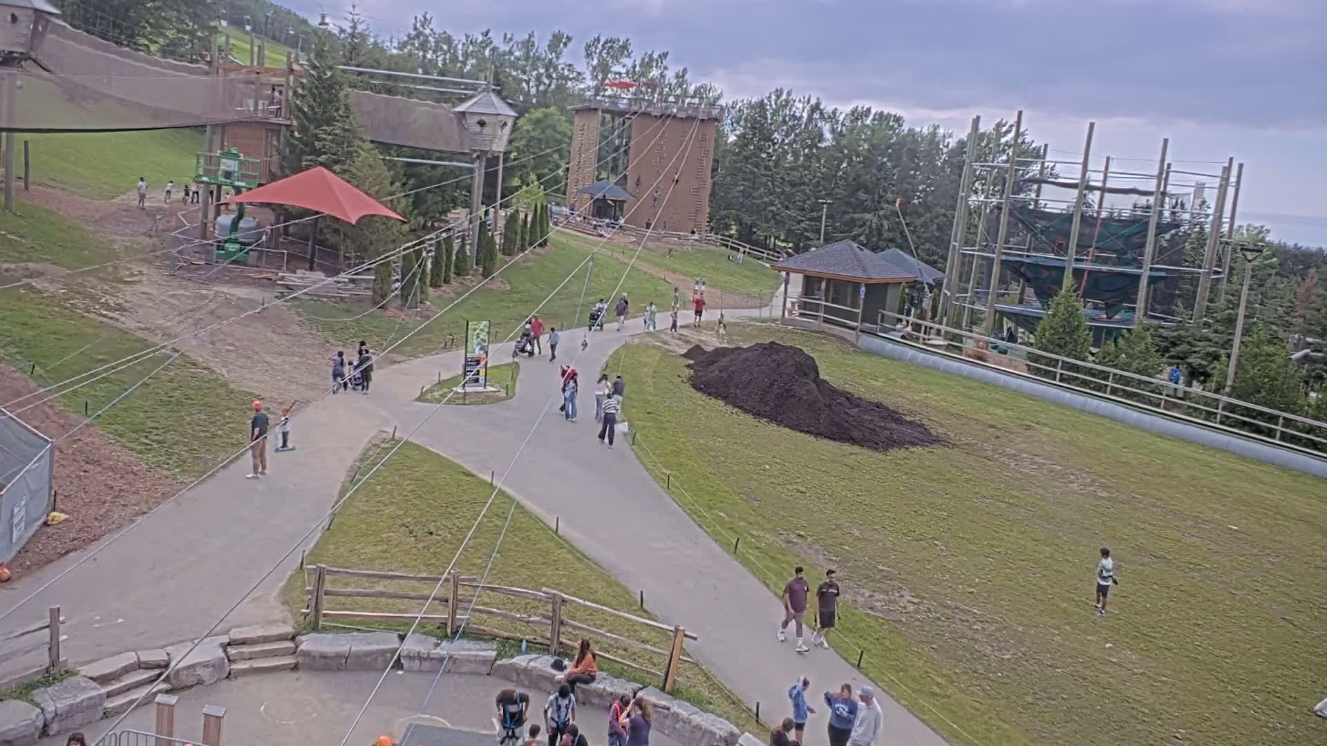 Blue Mountain Village Hotel Area & Collingwood City Skyline Live Cam - Collingwood, Blue Mountains, Simcoe, Ontario, Canada