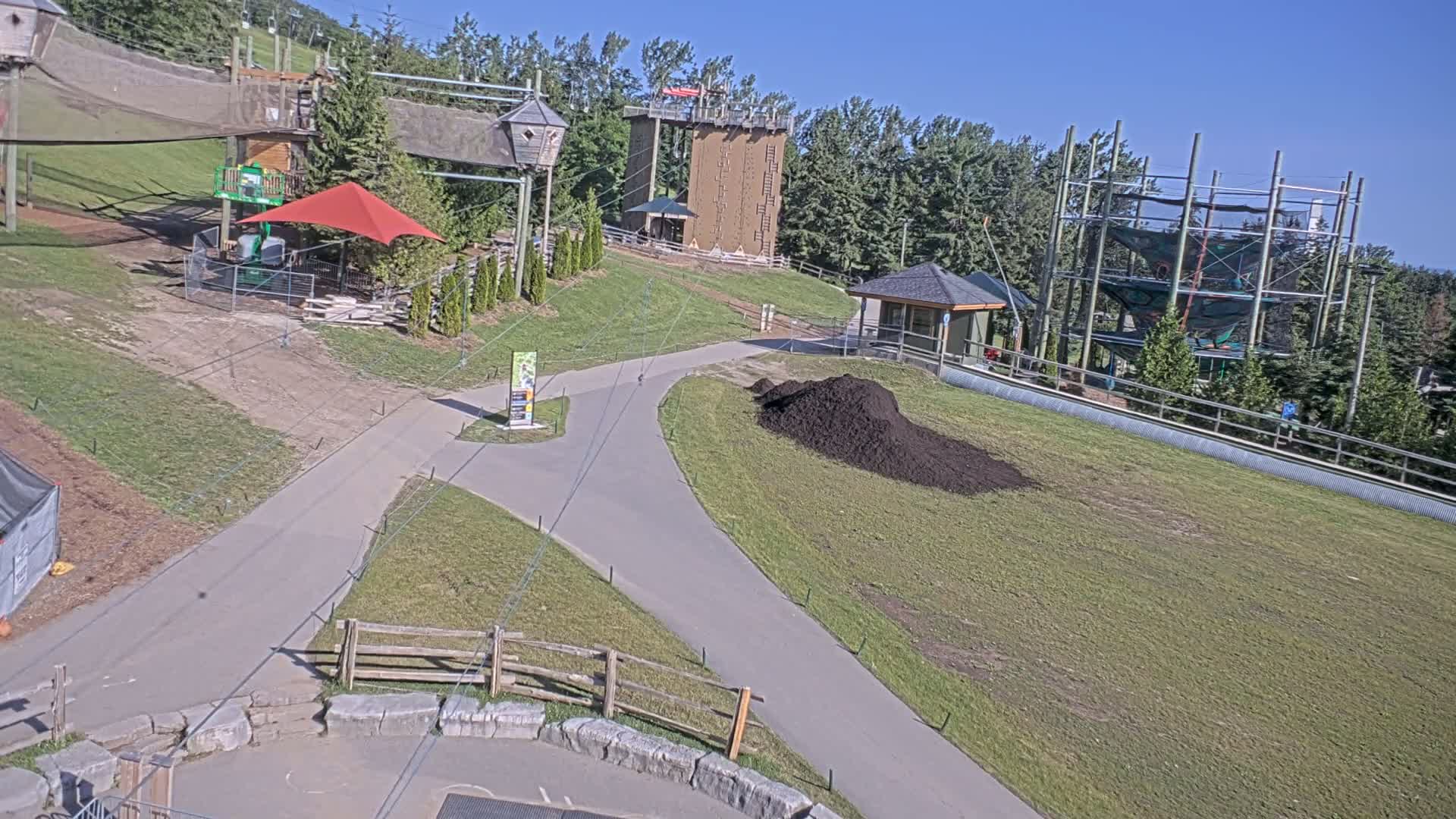 Blue Mountain Village Hotel Area & Collingwood City Skyline Live Cam - Collingwood, Blue Mountains, Simcoe, Ontario, Canada