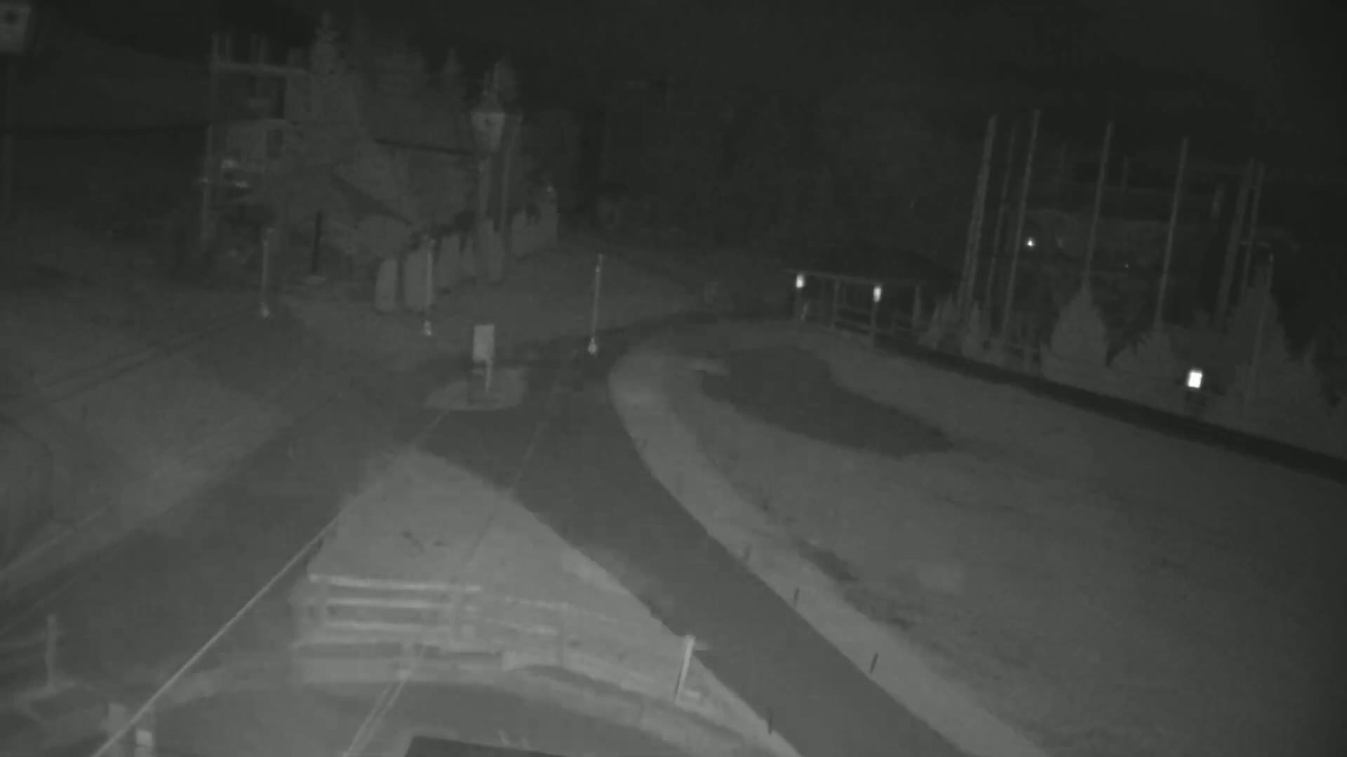 Blue Mountain Village Hotel Area & Collingwood City Skyline Live Cam - Collingwood, Blue Mountains, Simcoe, Ontario, Canada