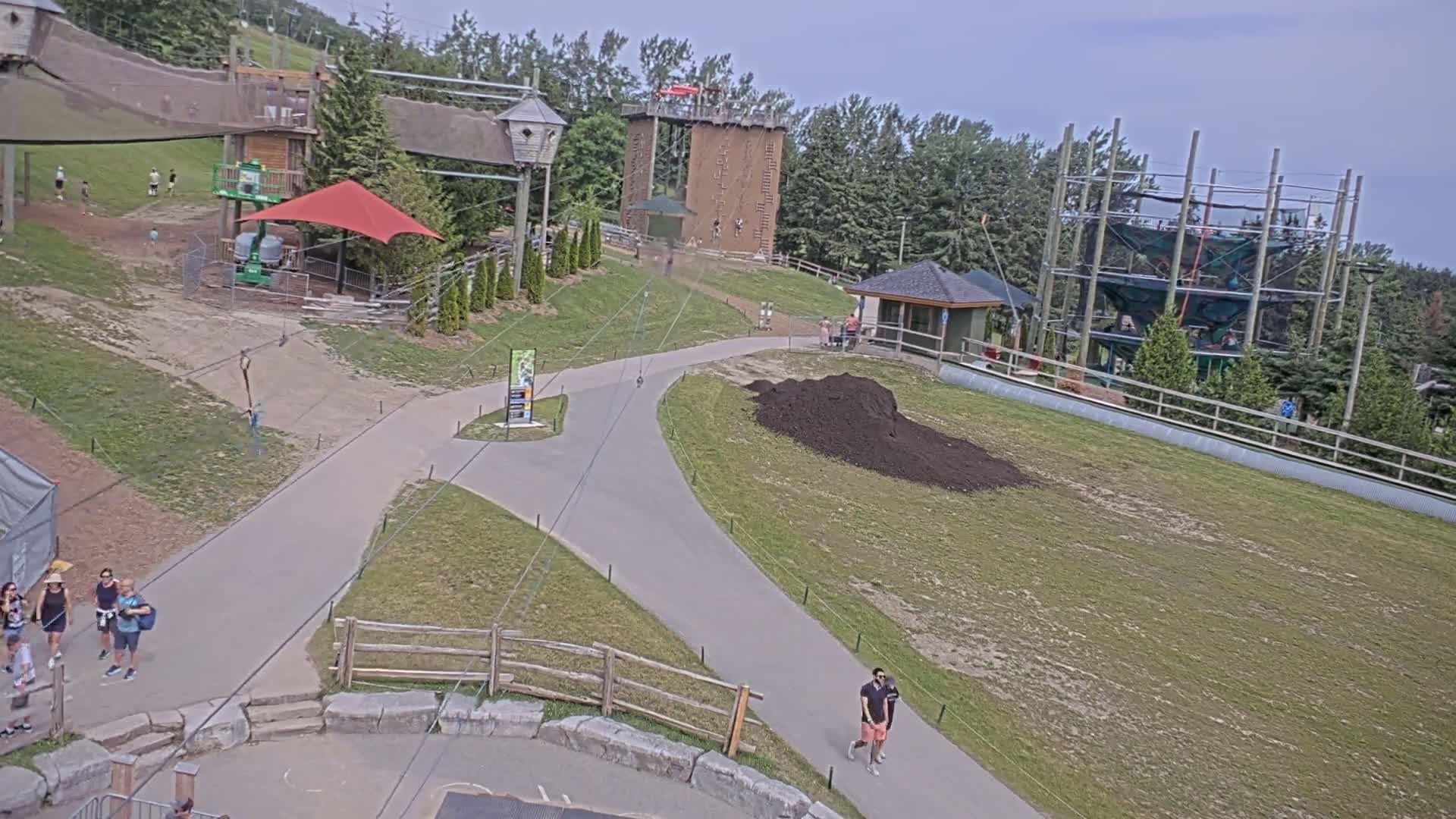 Blue Mountain Village Hotel Area & Collingwood City Skyline Live Cam - Collingwood, Blue Mountains, Simcoe, Ontario, Canada
