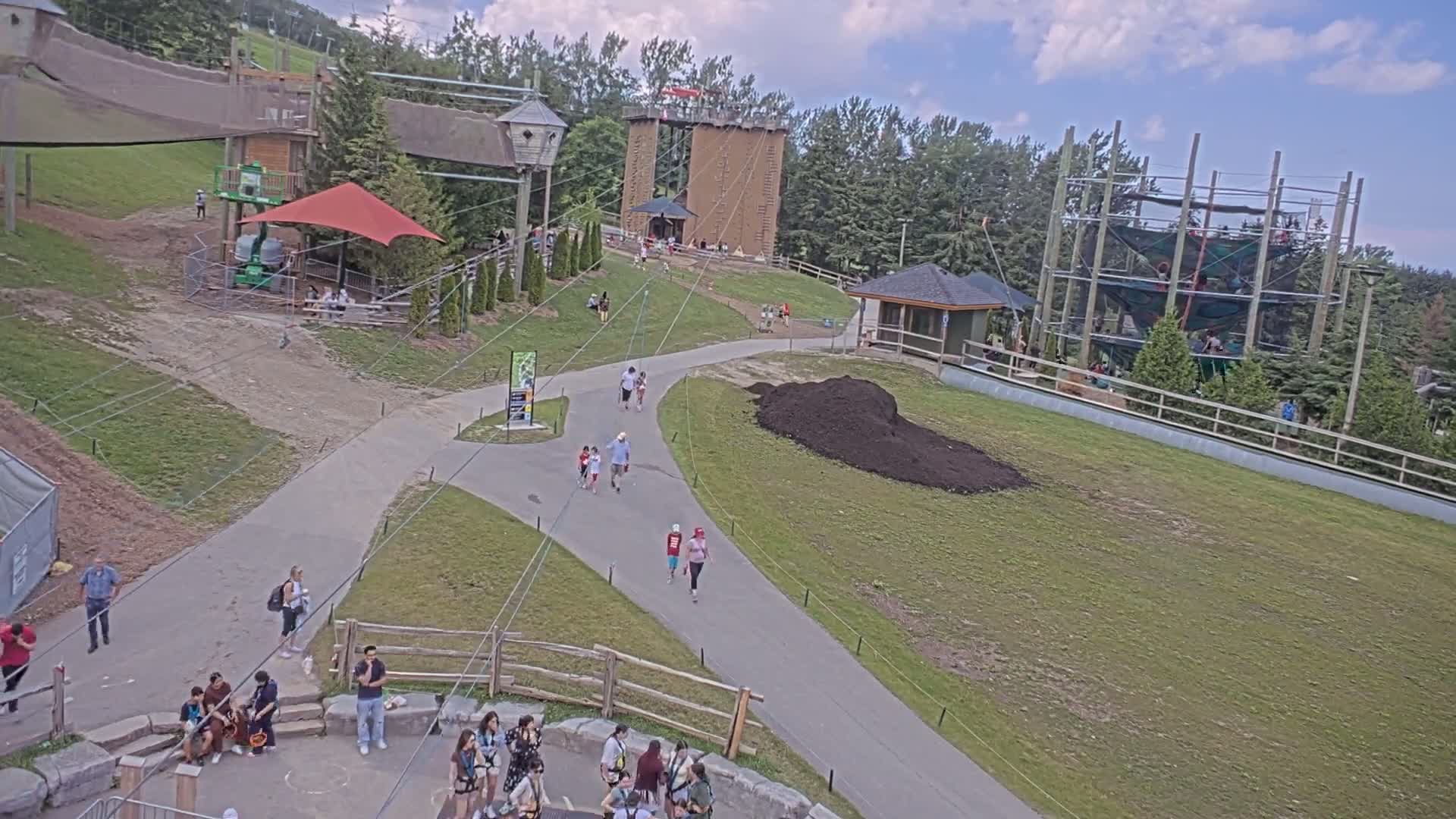 Blue Mountain Village Hotel Area & Collingwood City Skyline Live Cam - Collingwood, Blue Mountains, Simcoe, Ontario, Canada