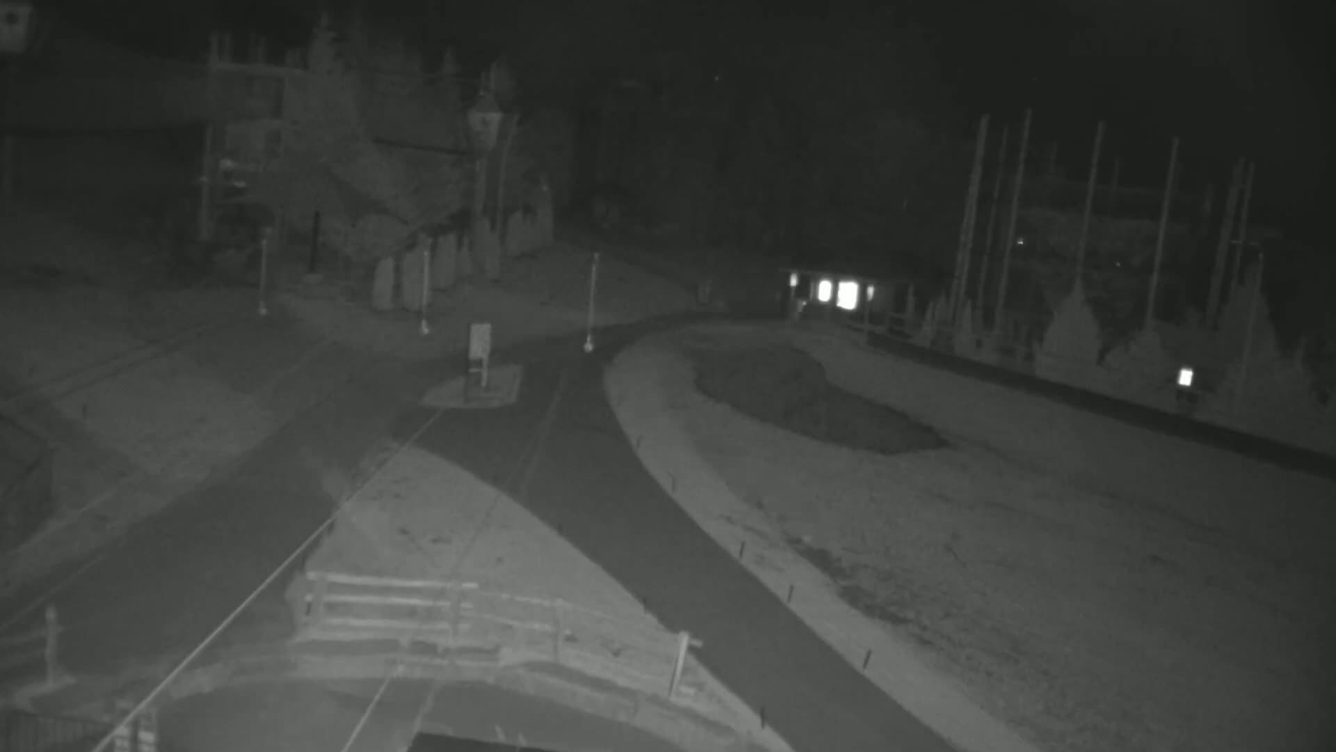Blue Mountain Village Hotel Area & Collingwood City Skyline Live Cam - Collingwood, Blue Mountains, Simcoe, Ontario, Canada