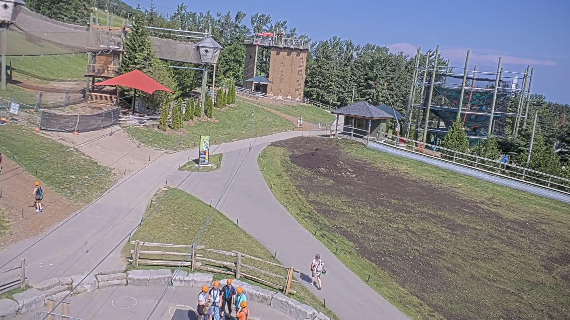 Blue Mountain Village Hotel Area & Collingwood City Skyline Live Cam - Collingwood, Blue Mountains, Simcoe, Ontario, Canada