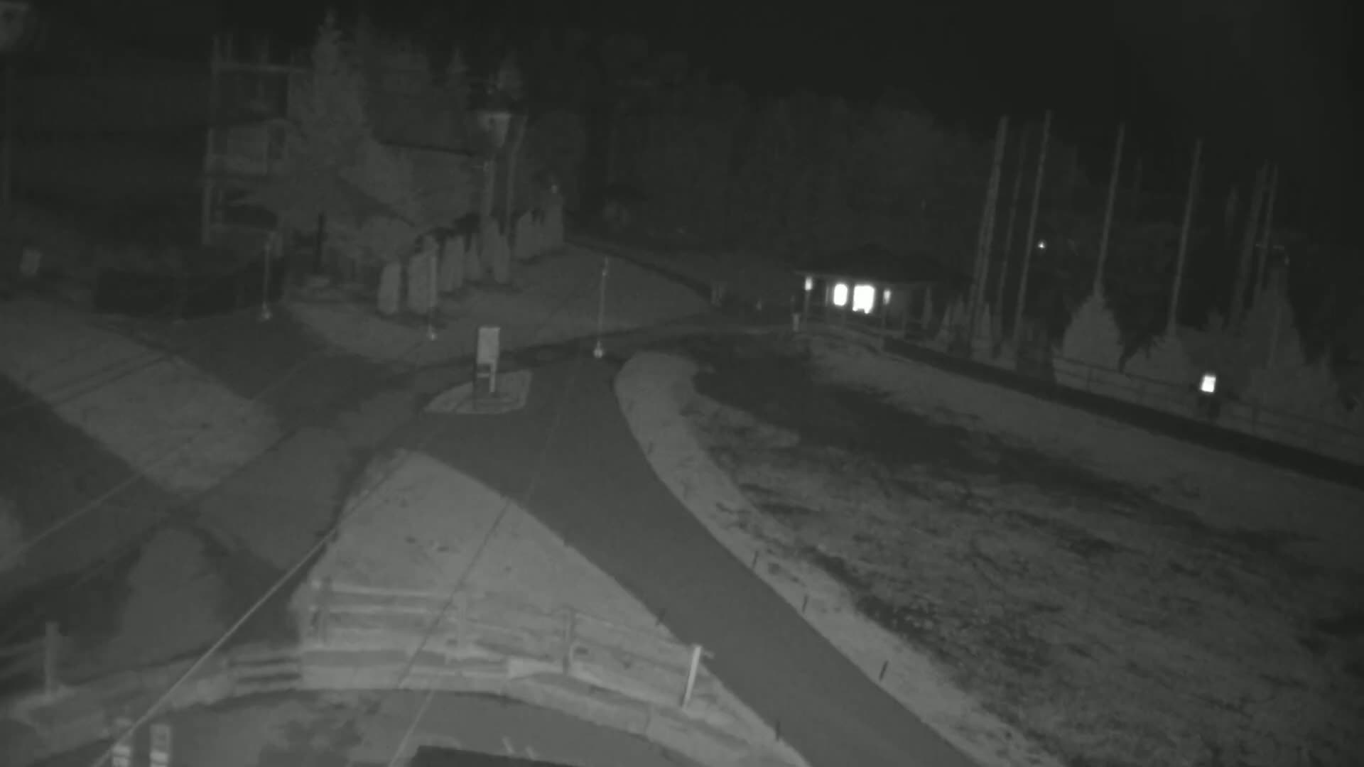 Blue Mountain Village Hotel Area & Collingwood City Skyline Live Cam - Collingwood, Blue Mountains, Simcoe, Ontario, Canada