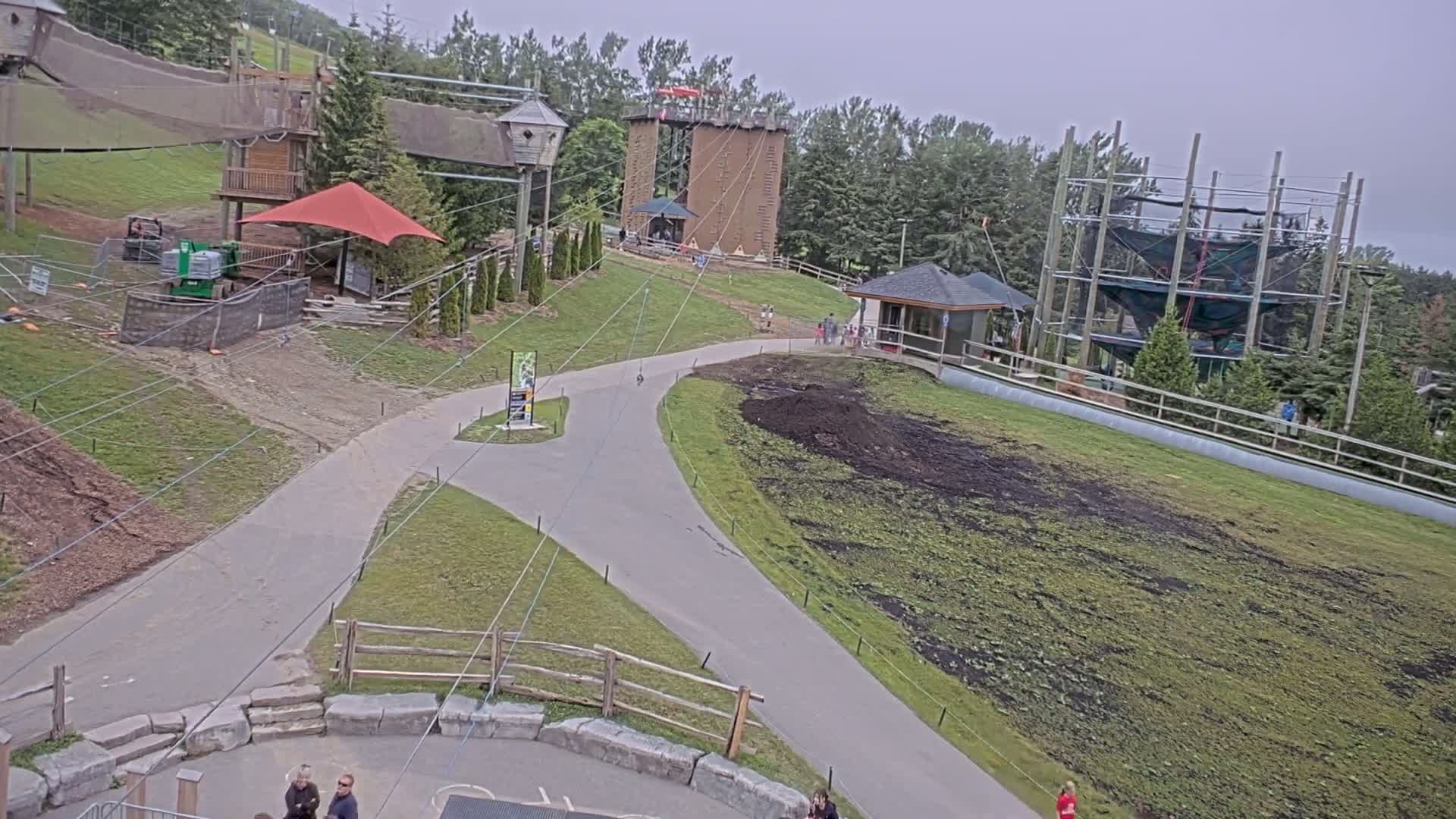 Blue Mountain Village Hotel Area & Collingwood City Skyline Live Cam - Collingwood, Blue Mountains, Simcoe, Ontario, Canada
