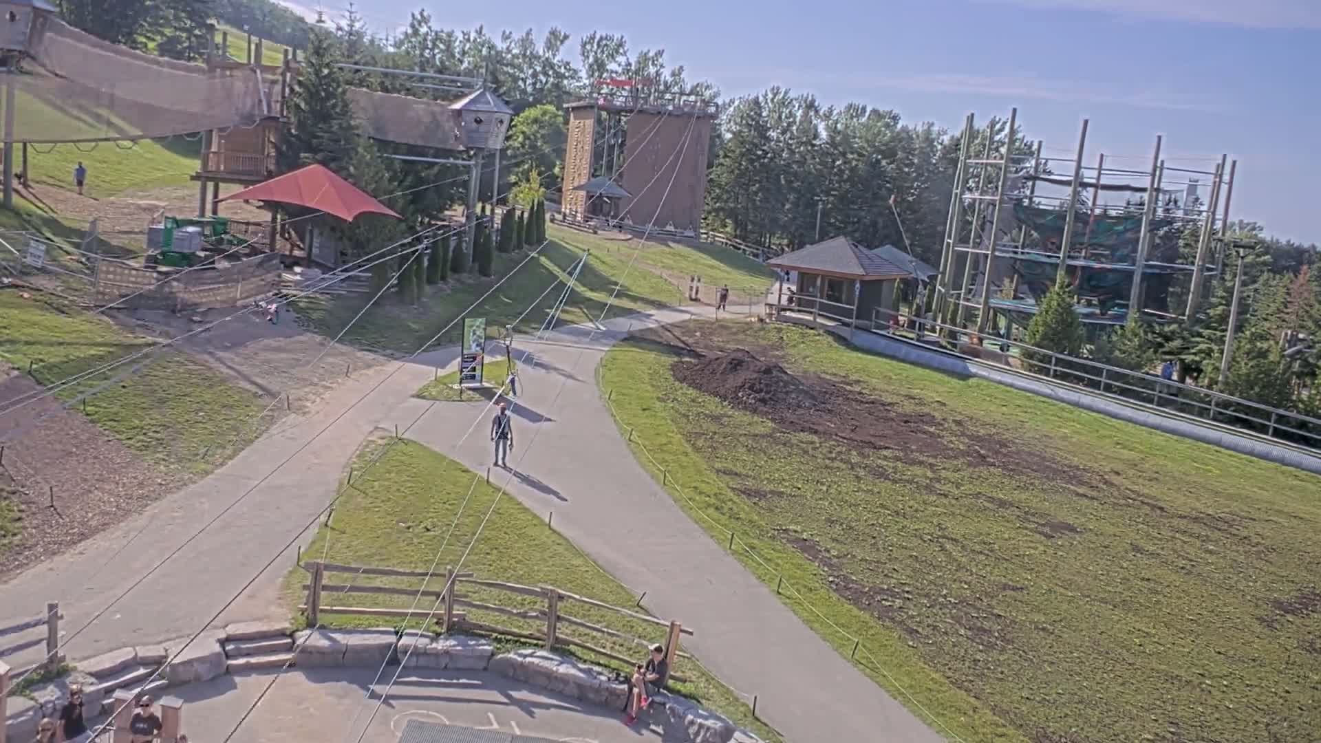 Blue Mountain Village Hotel Area & Collingwood City Skyline Live Cam - Collingwood, Blue Mountains, Simcoe, Ontario, Canada