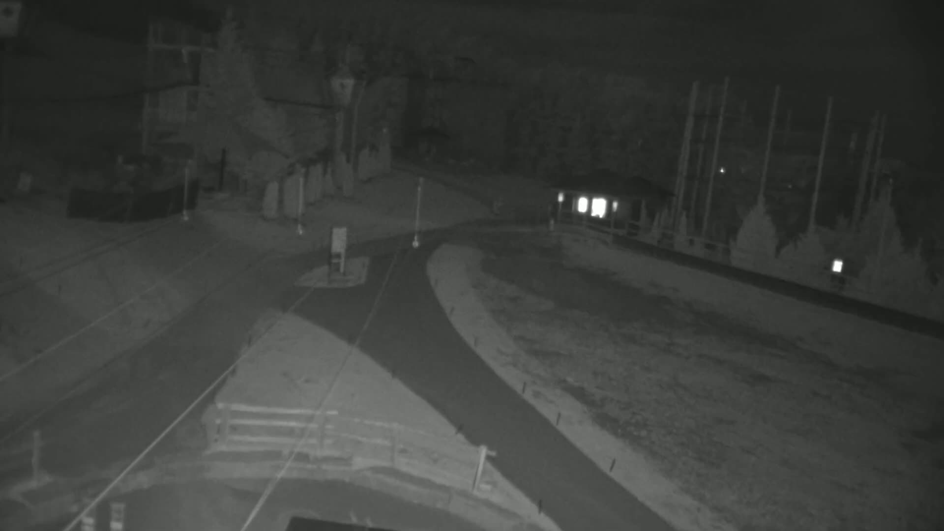 Blue Mountain Village Hotel Area & Collingwood City Skyline Live Cam - Collingwood, Blue Mountains, Simcoe, Ontario, Canada