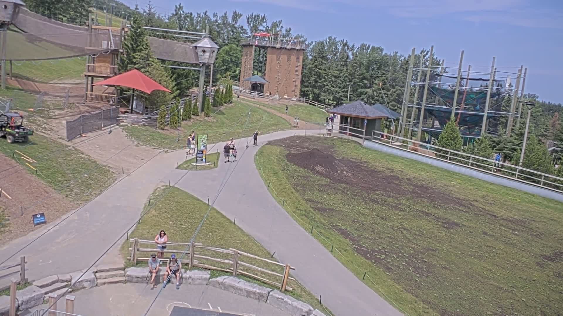 Blue Mountain Village Hotel Area & Collingwood City Skyline Live Cam - Collingwood, Blue Mountains, Simcoe, Ontario, Canada