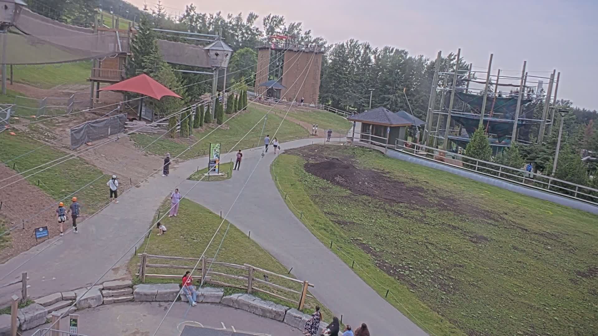 Blue Mountain Village Hotel Area & Collingwood City Skyline Live Cam - Collingwood, Blue Mountains, Simcoe, Ontario, Canada