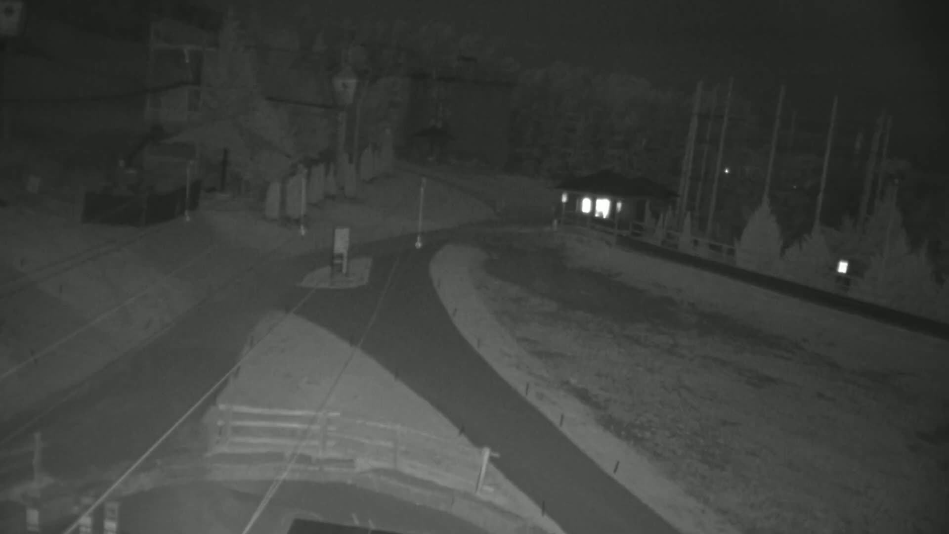 Blue Mountain Village Hotel Area & Collingwood City Skyline Live Cam - Collingwood, Blue Mountains, Simcoe, Ontario, Canada