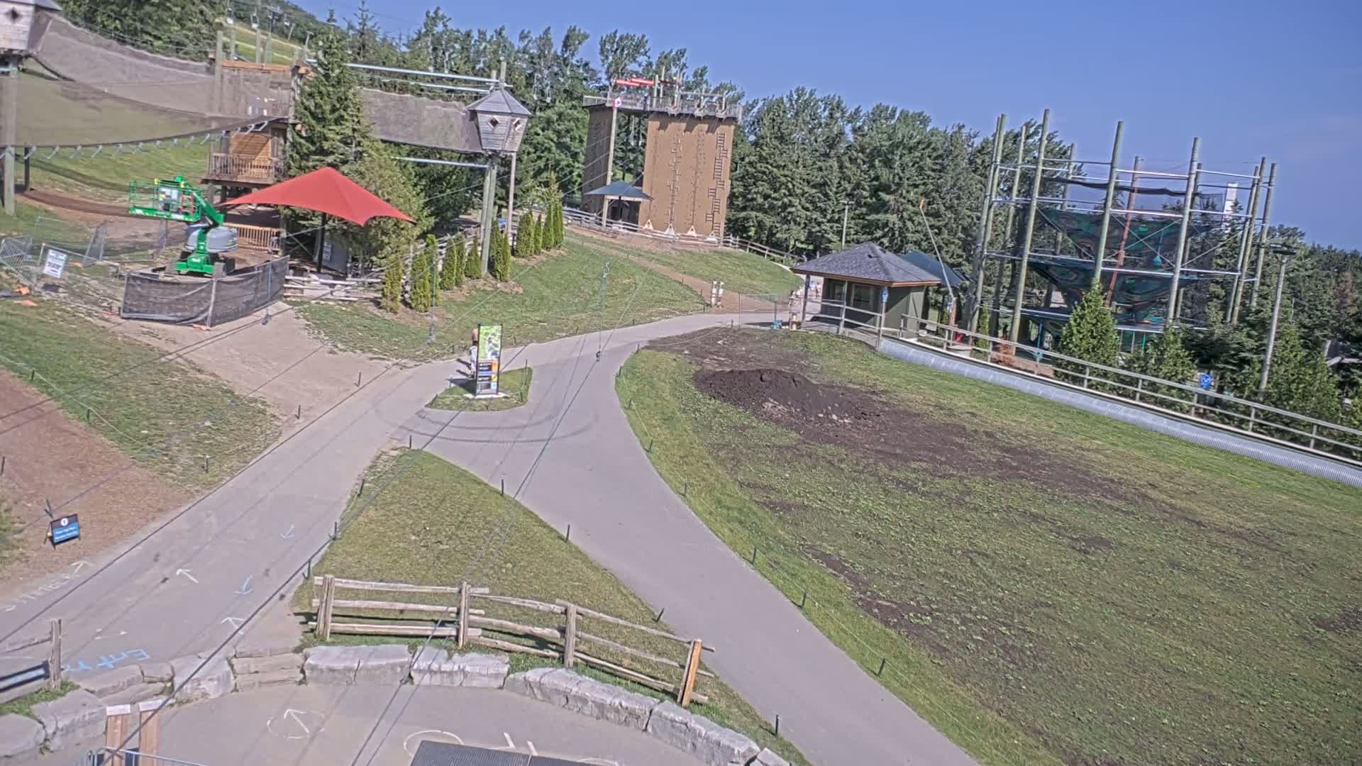 Blue Mountain Village Hotel Area & Collingwood City Skyline Live Cam - Collingwood, Blue Mountains, Simcoe, Ontario, Canada