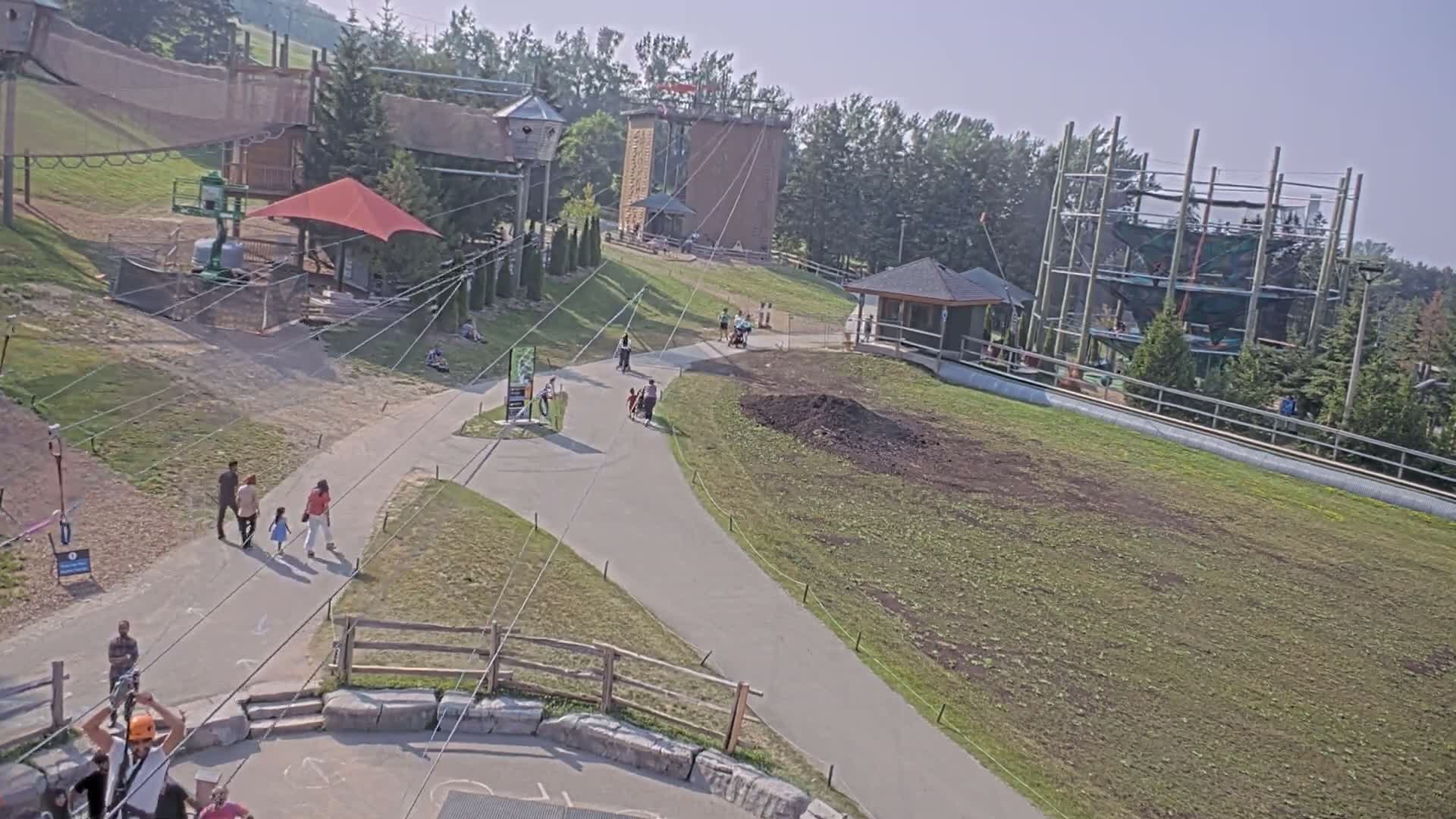 Blue Mountain Village Hotel Area & Collingwood City Skyline Live Cam - Collingwood, Blue Mountains, Simcoe, Ontario, Canada