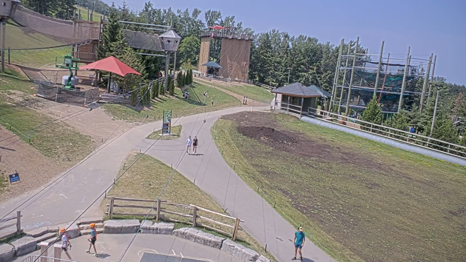Blue Mountain Village Hotel Area & Collingwood City Skyline Live Cam - Collingwood, Blue Mountains, Simcoe, Ontario, Canada