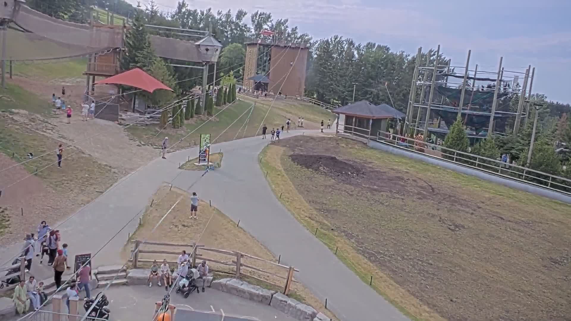 Blue Mountain Village Hotel Area & Collingwood City Skyline Live Cam - Collingwood, Blue Mountains, Simcoe, Ontario, Canada
