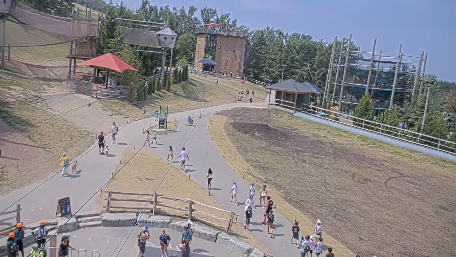 Blue Mountain Village Hotel Area & Collingwood City Skyline Live Cam - Collingwood, Blue Mountains, Simcoe, Ontario, Canada