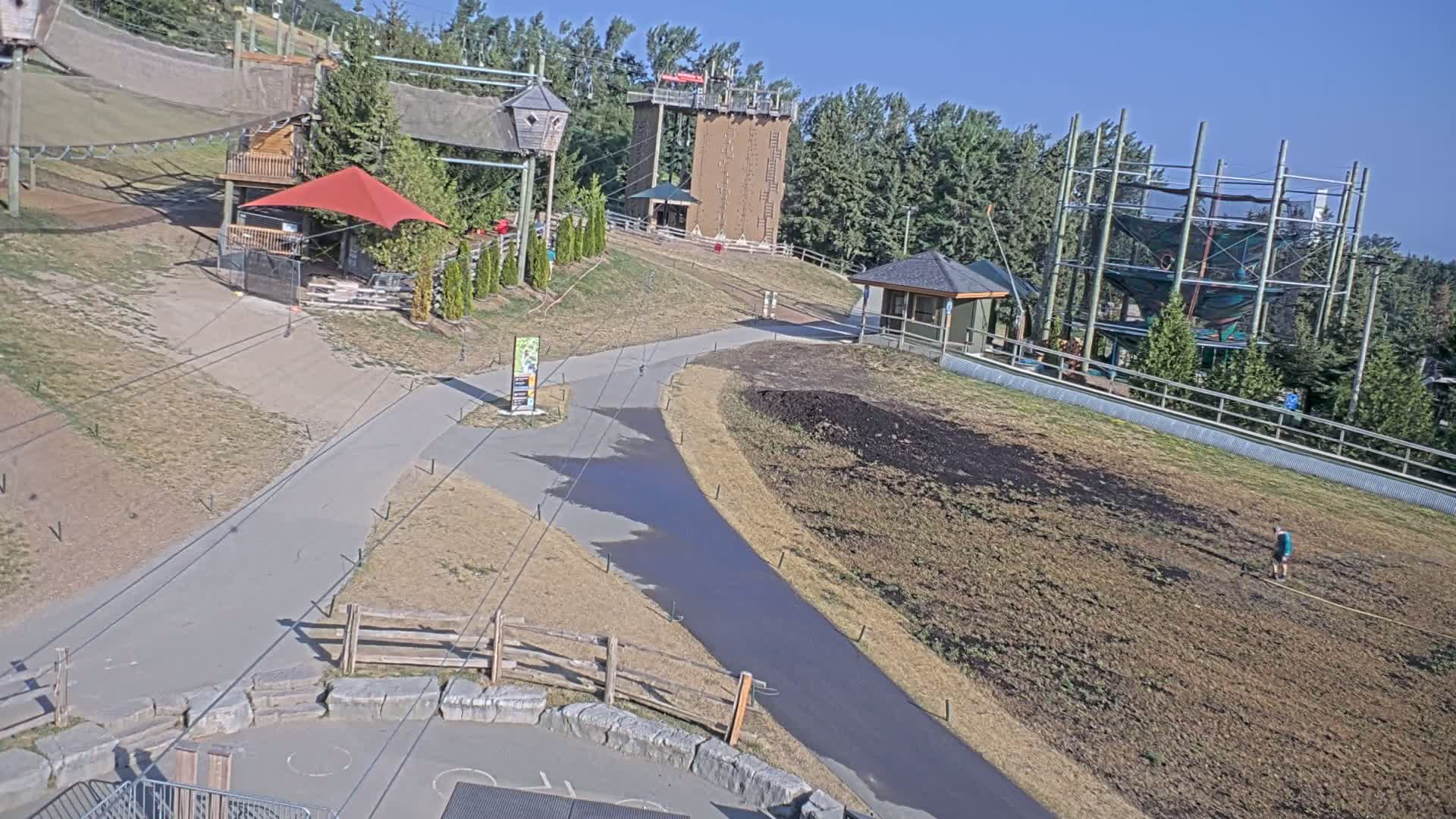 Blue Mountain Village Hotel Area & Collingwood City Skyline Live Cam - Collingwood, Blue Mountains, Simcoe, Ontario, Canada