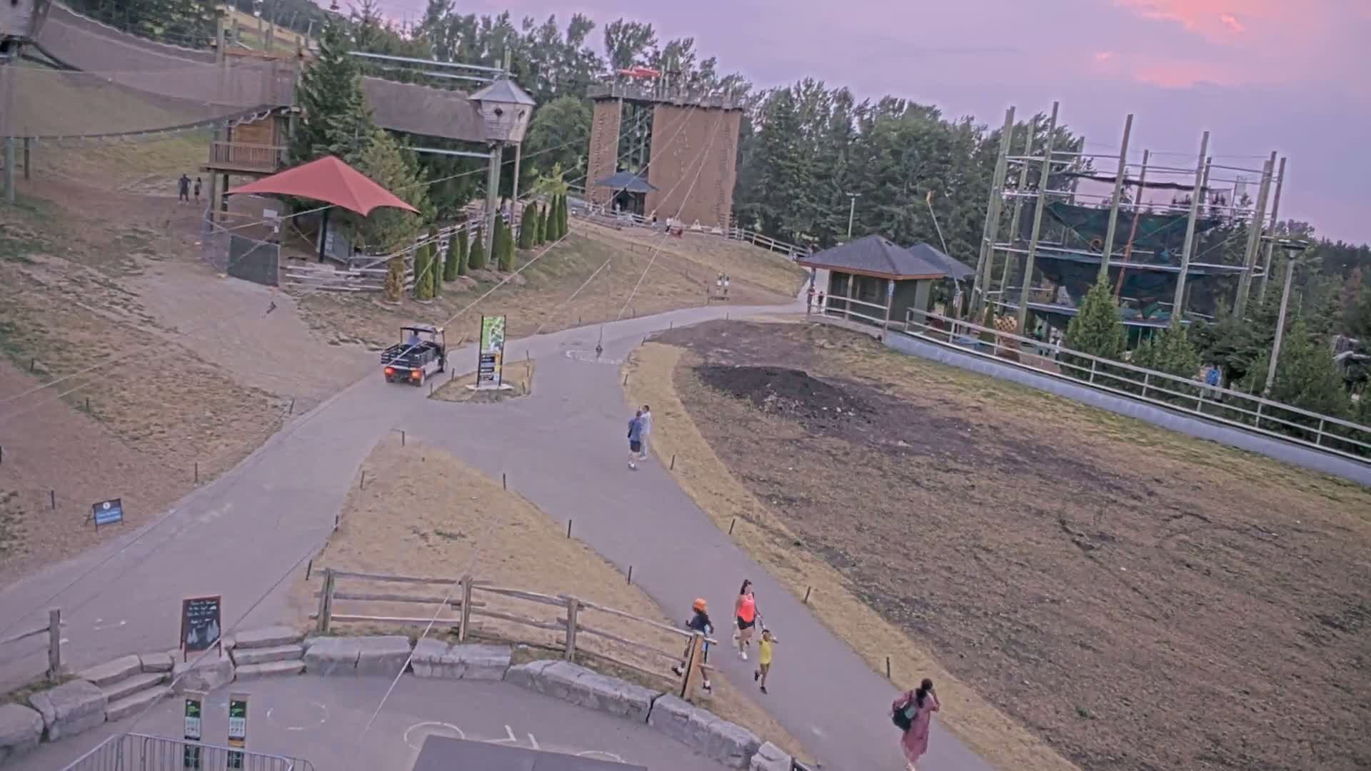 Blue Mountain Village Hotel Area & Collingwood City Skyline Live Cam - Collingwood, Blue Mountains, Simcoe, Ontario, Canada